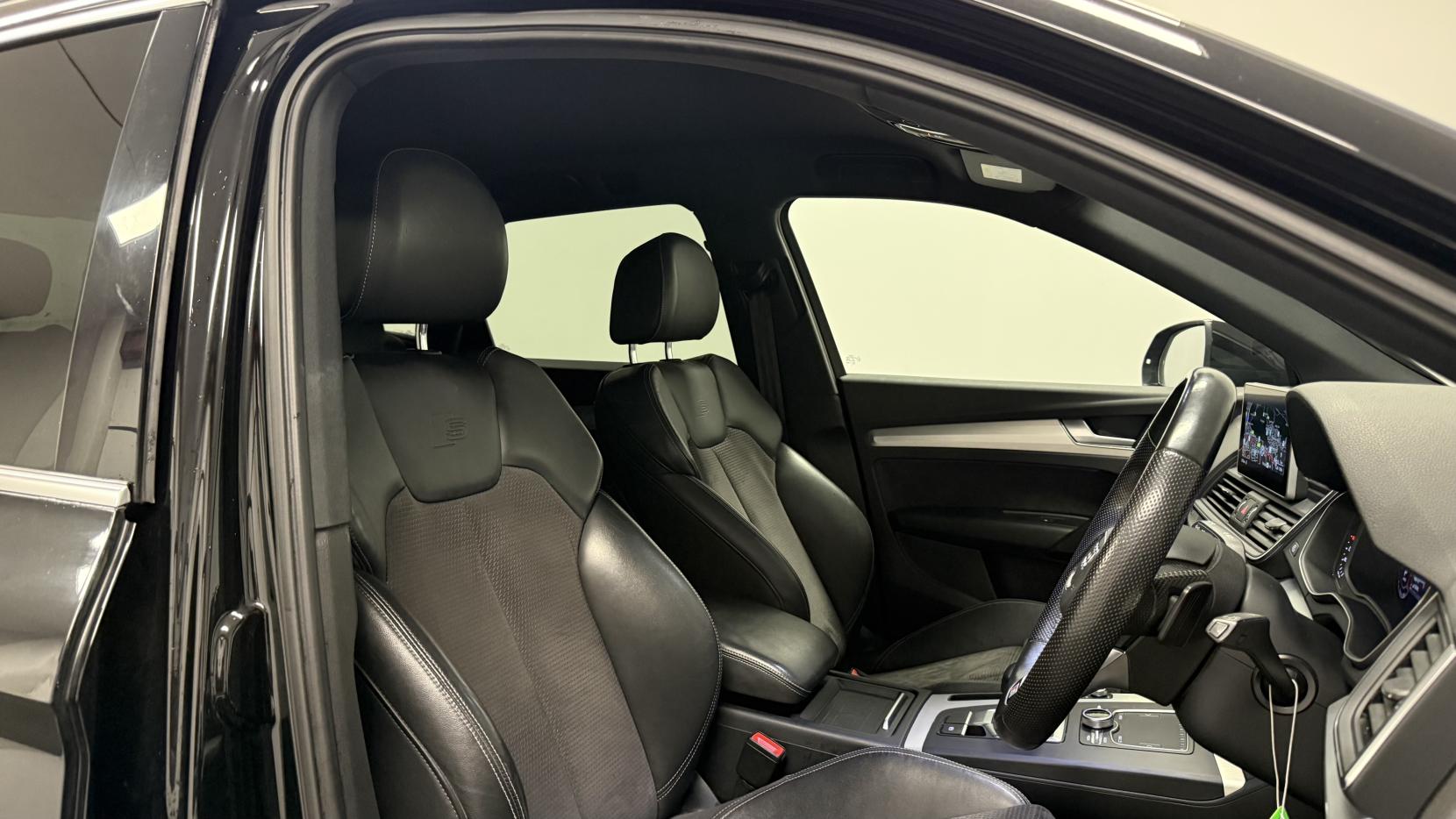 Audi Q5 2.0 TDI S line SUV 5dr Diesel S Tronic quattro Euro 6 (s/s) (190 ps)