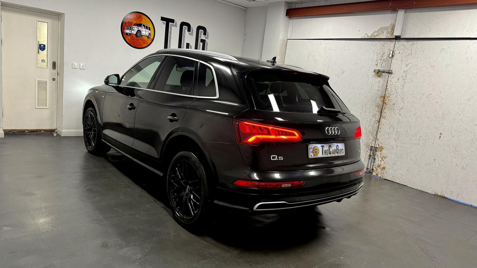 Audi Q5 2.0 TDI S line SUV 5dr Diesel S Tronic quattro Euro 6 (s/s) (190 ps)
