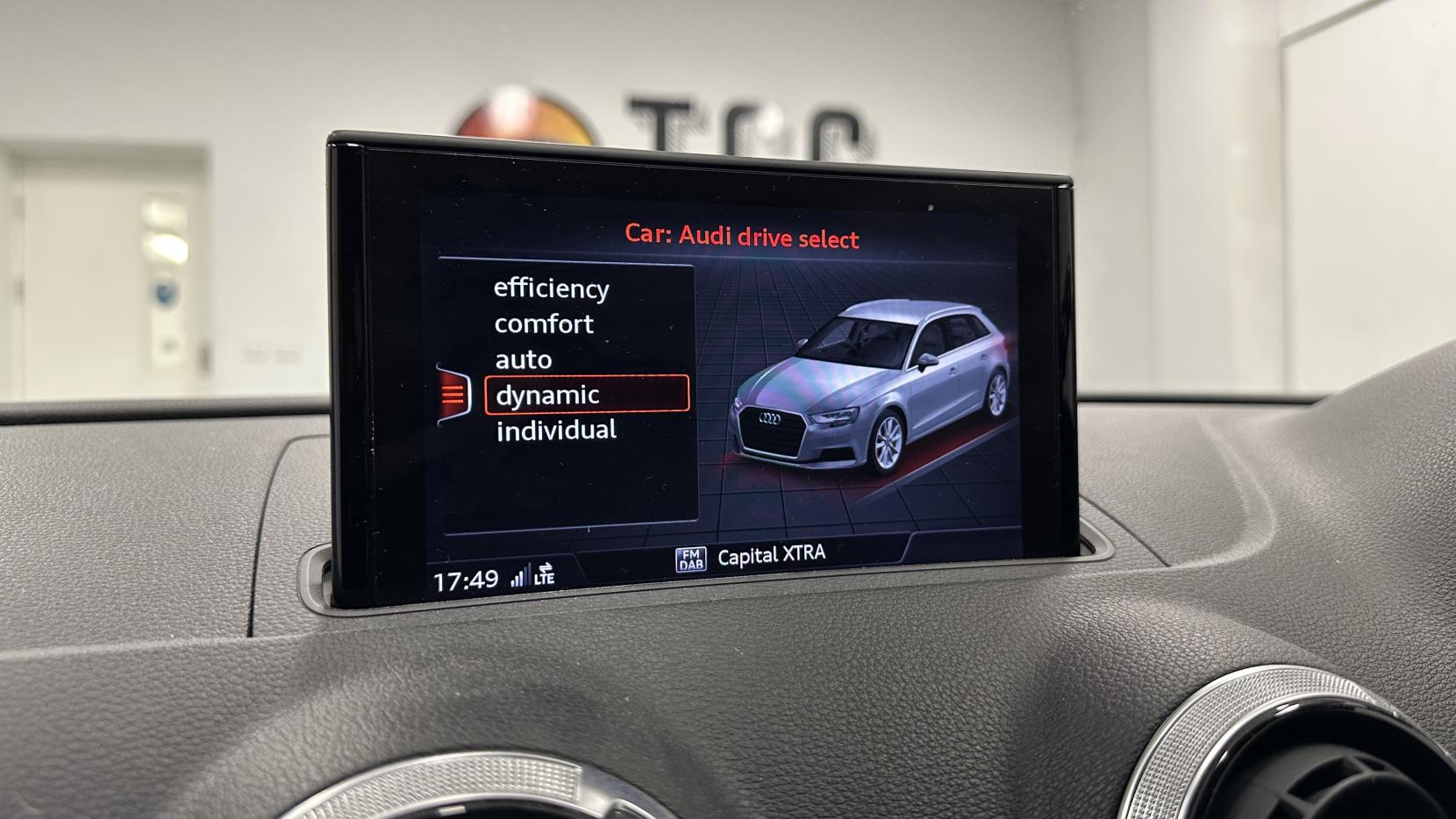 Audi A3 1.5 TFSI CoD Black Edition Sportback 5dr Petrol S Tronic Euro 6 (s/s) (150 ps)