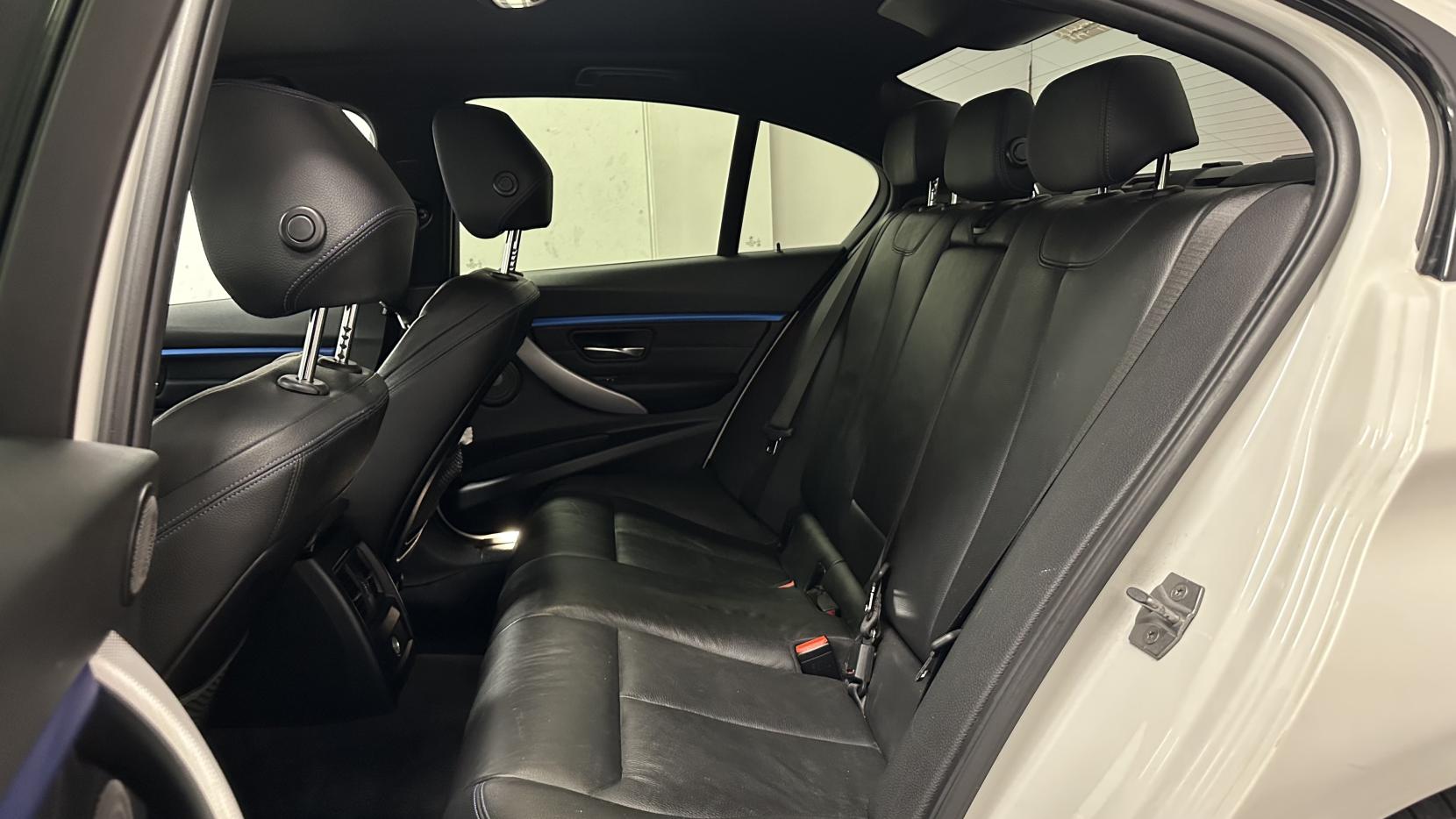 BMW 3 Series 2.0 320i M Sport Saloon 4dr Petrol Auto Euro 6 (s/s) (184 ps)