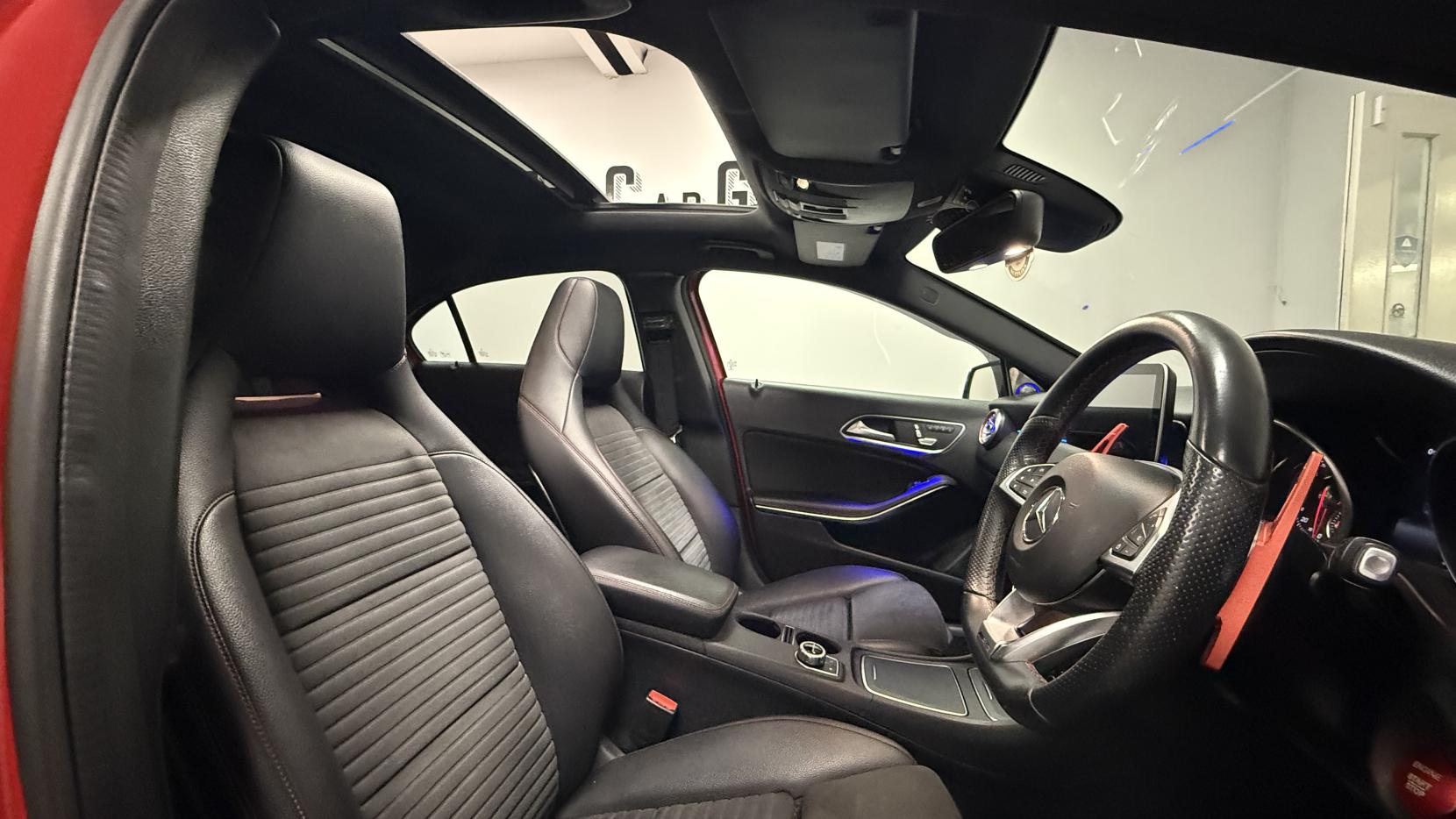 Mercedes-Benz A Class 2.1 A200d AMG Line (Premium Plus) Hatchback 5dr Diesel 7G-DCT Euro 6 (s/s) (136 ps)