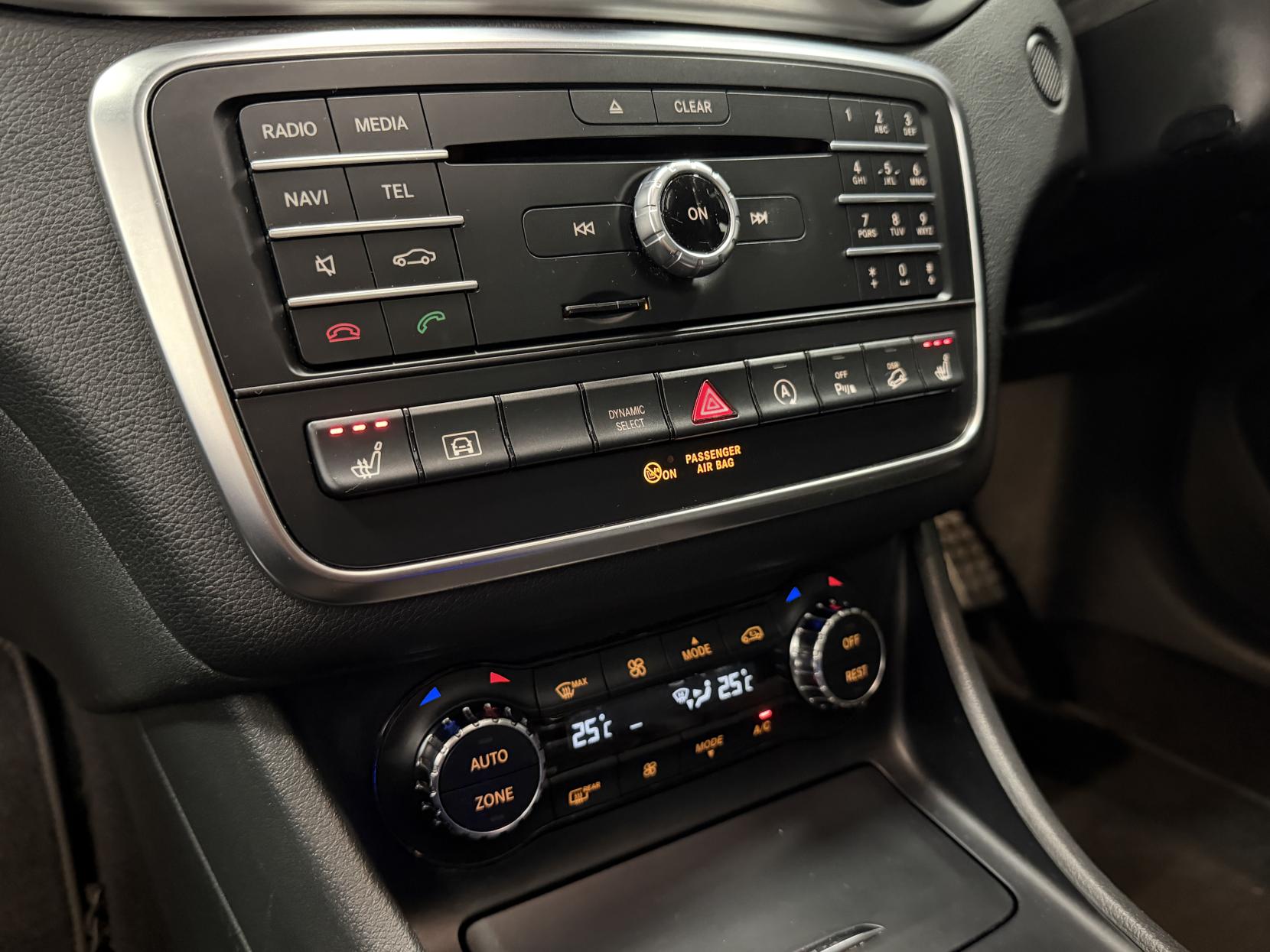 Mercedes-Benz GLA 2.1 GLA220d AMG Line (Premium Plus) SUV 5dr Diesel 7G-DCT 4MATIC Euro 6 (s/s) (177 ps)