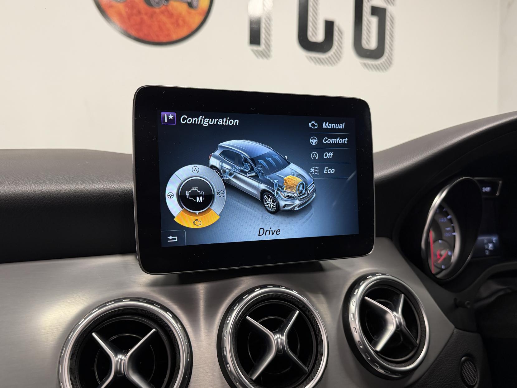 Mercedes-Benz GLA 2.1 GLA220d AMG Line (Premium Plus) SUV 5dr Diesel 7G-DCT 4MATIC Euro 6 (s/s) (177 ps)