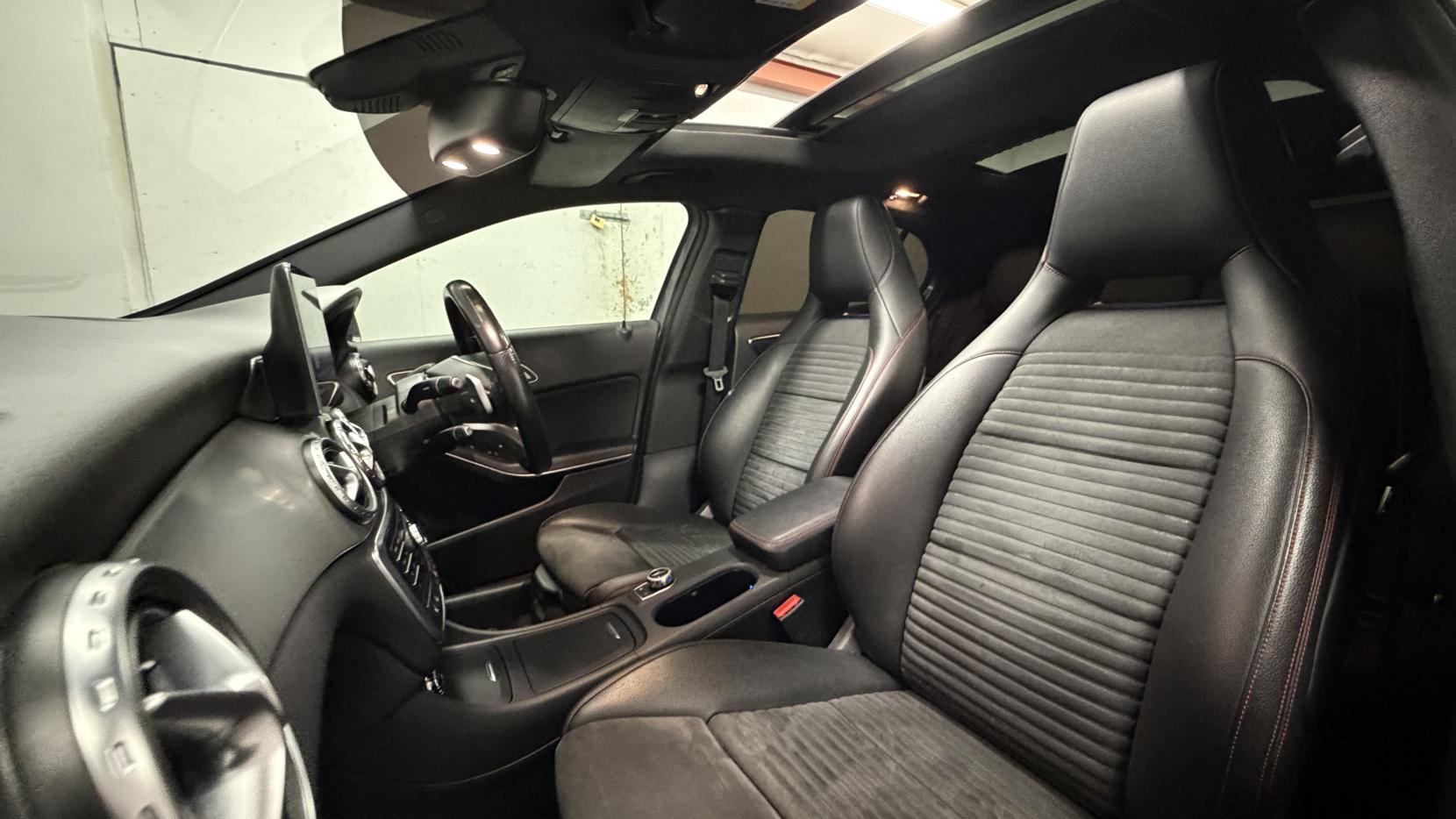 Mercedes-Benz GLA 2.1 GLA220d AMG Line (Premium Plus) SUV 5dr Diesel 7G-DCT 4MATIC Euro 6 (s/s) (177 ps)