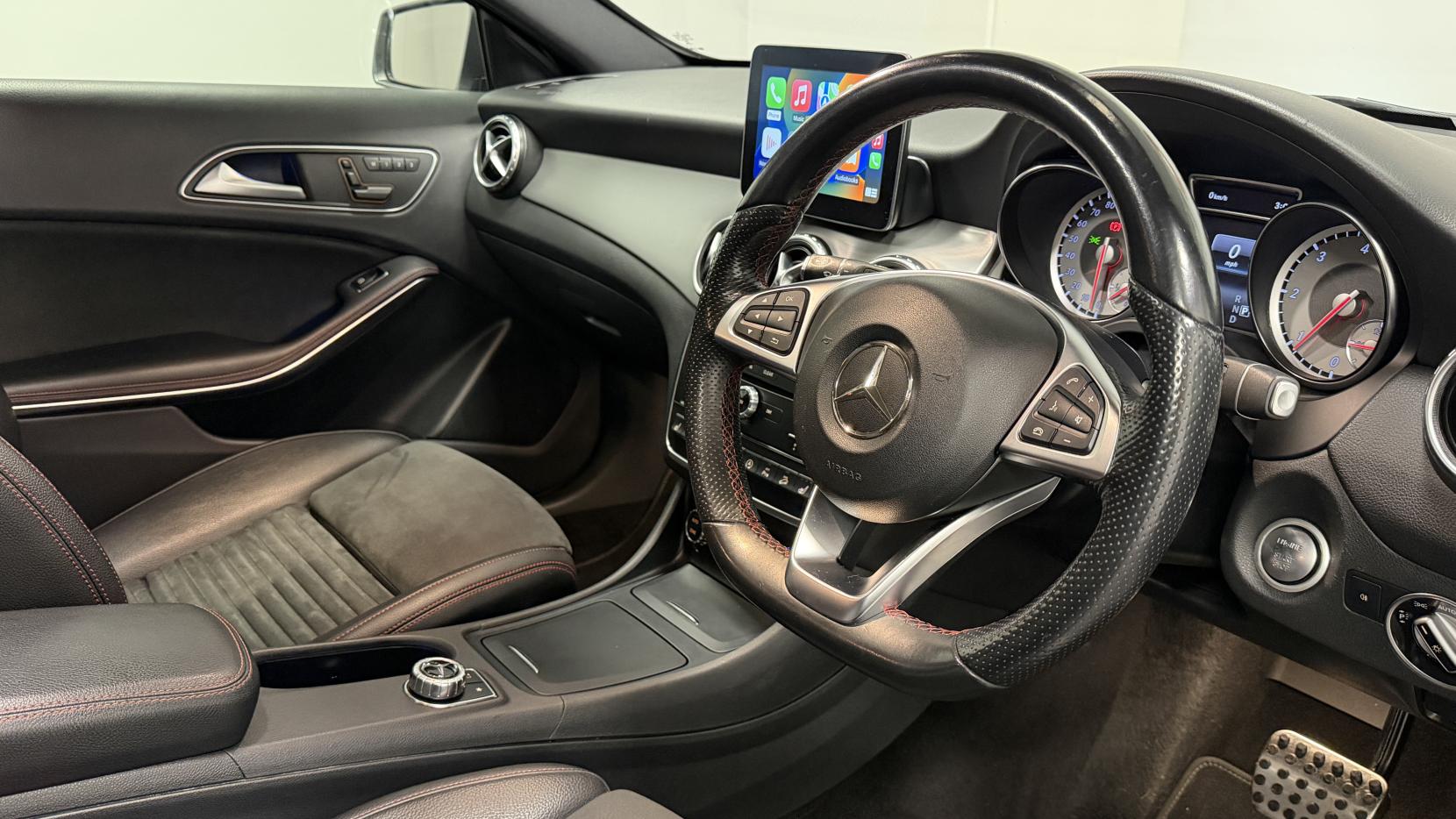 Mercedes-Benz GLA 2.1 GLA220d AMG Line (Premium Plus) SUV 5dr Diesel 7G-DCT 4MATIC Euro 6 (s/s) (177 ps)