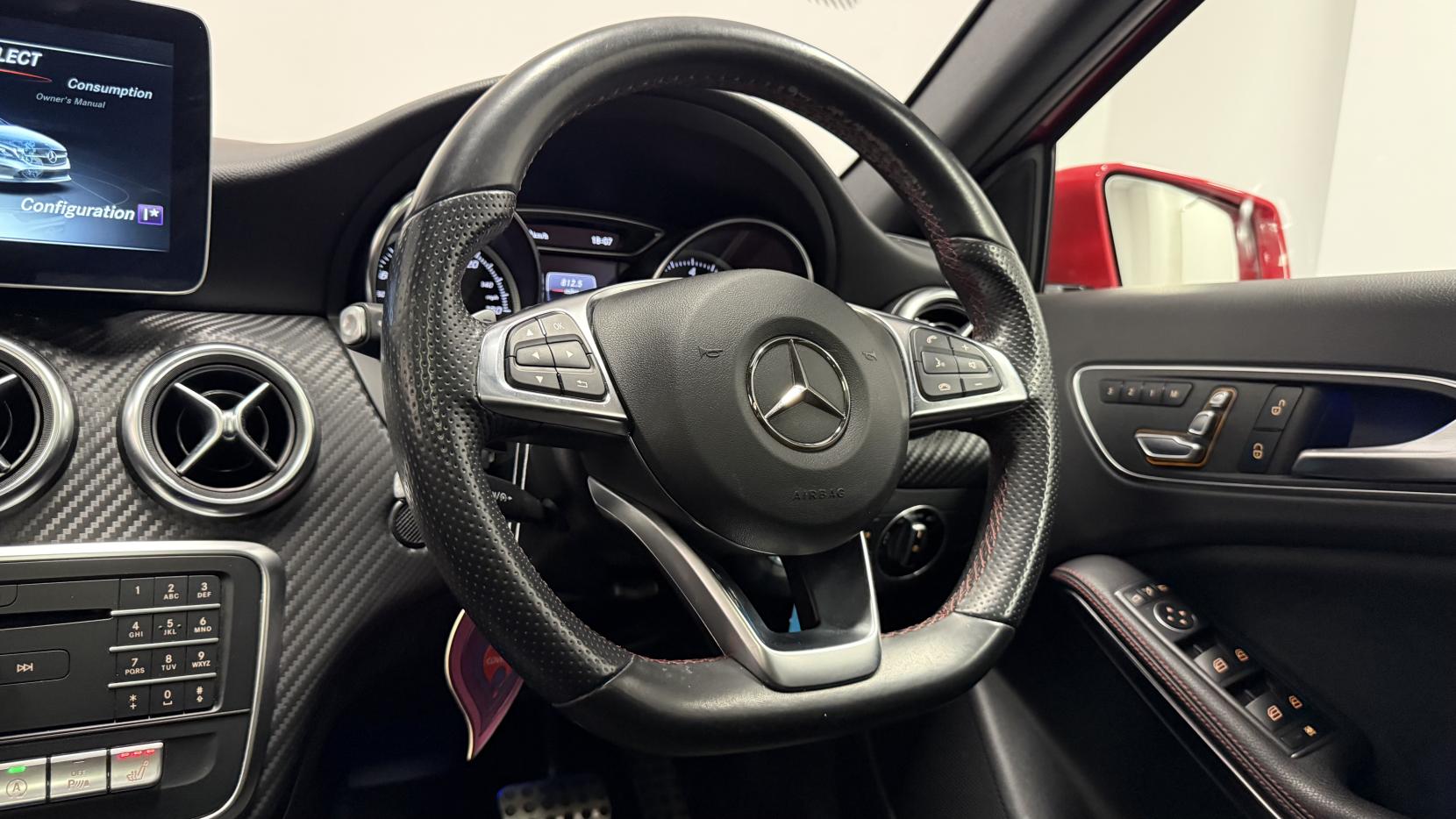 Mercedes-Benz A Class 2.1 A200d AMG Line (Premium Plus) Hatchback 5dr Diesel 7G-DCT Euro 6 (s/s) (136 ps)