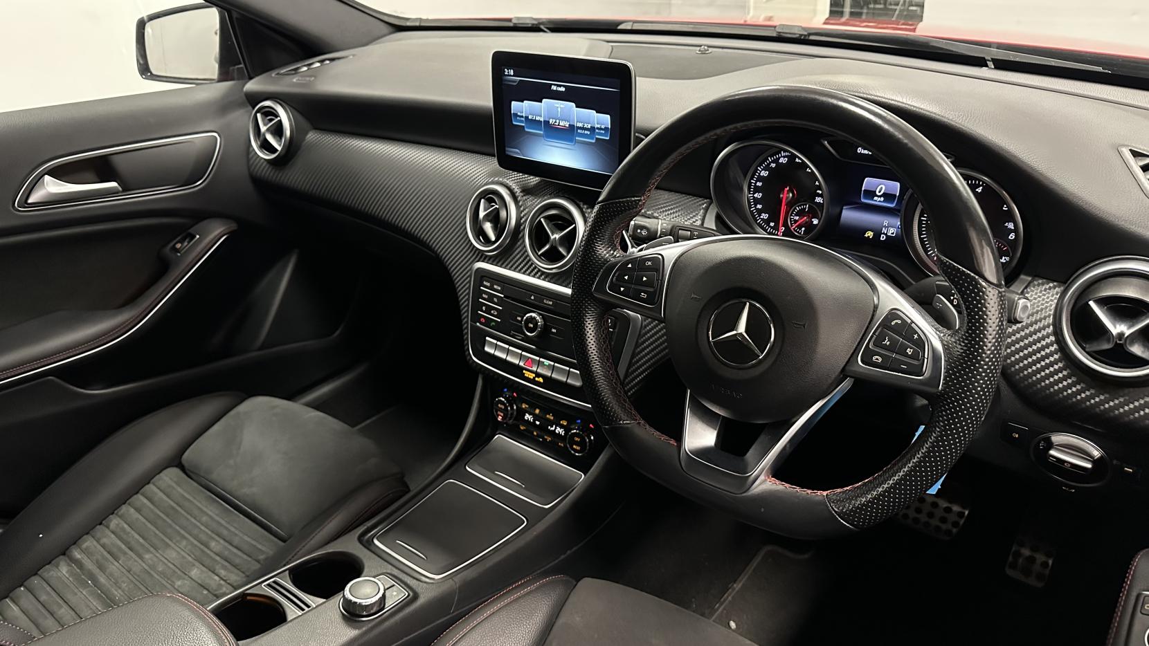 Mercedes-Benz A Class 2.1 A200d AMG Line Hatchback 5dr Diesel 7G-DCT Euro 6 (s/s) (136 ps)