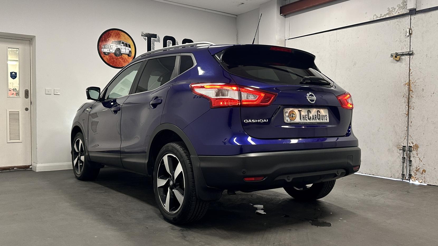 Nissan Qashqai 1.6 DIG-T N-Connecta SUV 5dr Petrol Manual 2WD Euro 6 (s/s) (163 ps)