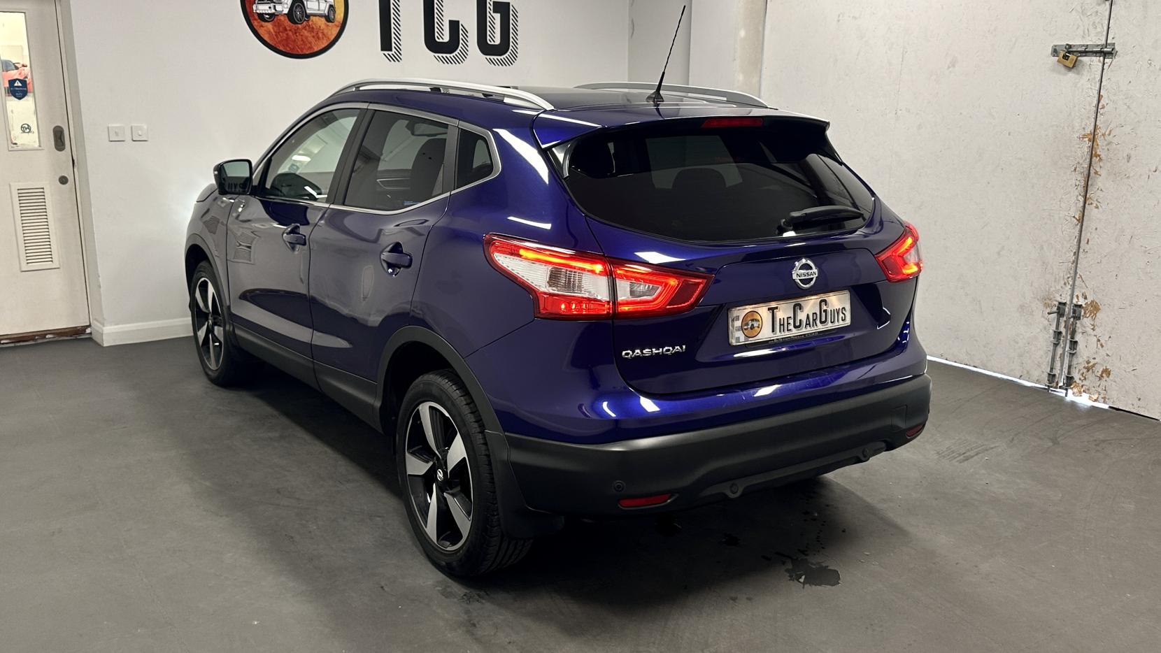 Nissan Qashqai 1.6 DIG-T N-Connecta SUV 5dr Petrol Manual 2WD Euro 6 (s/s) (163 ps)