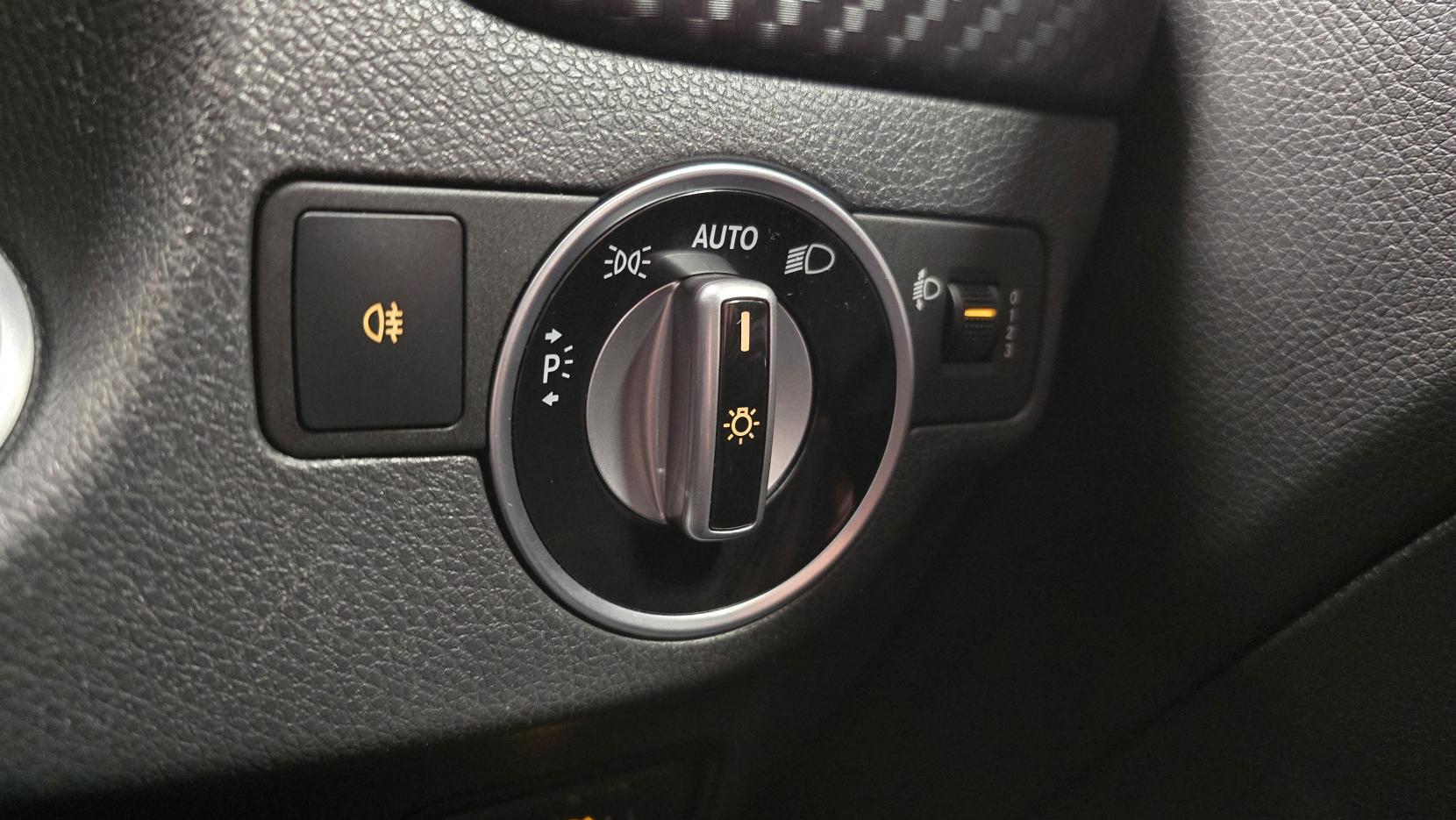 Mercedes-Benz A Class 1.6 A160 AMG Line Hatchback 5dr Petrol Manual Euro 6 (s/s) (102 ps)