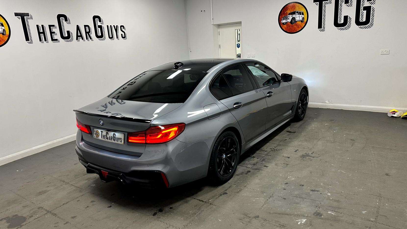 BMW 5 Series 2.0 520i M Sport Saloon 4dr Petrol Auto Euro 6 (s/s) (184 ps)