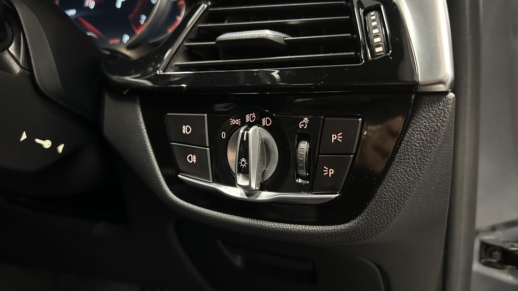 BMW 5 Series 2.0 520i M Sport Saloon 4dr Petrol Auto Euro 6 (s/s) (184 ps)