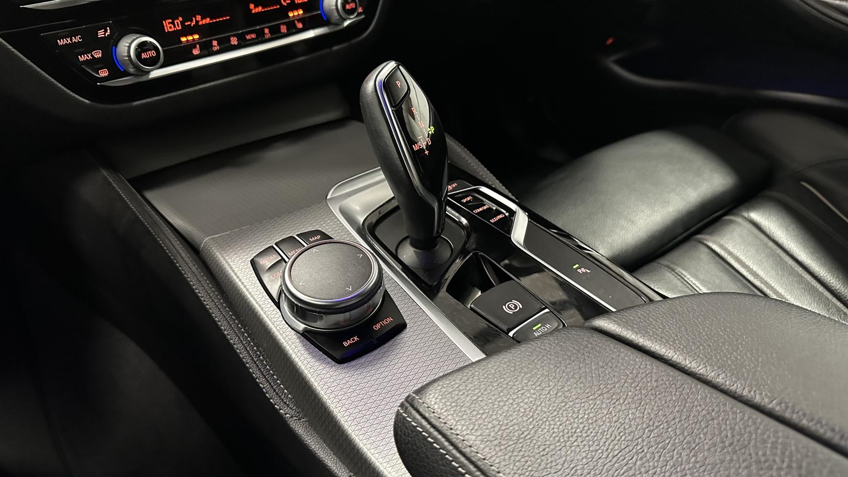 BMW 5 Series 2.0 520i M Sport Saloon 4dr Petrol Auto Euro 6 (s/s) (184 ps)