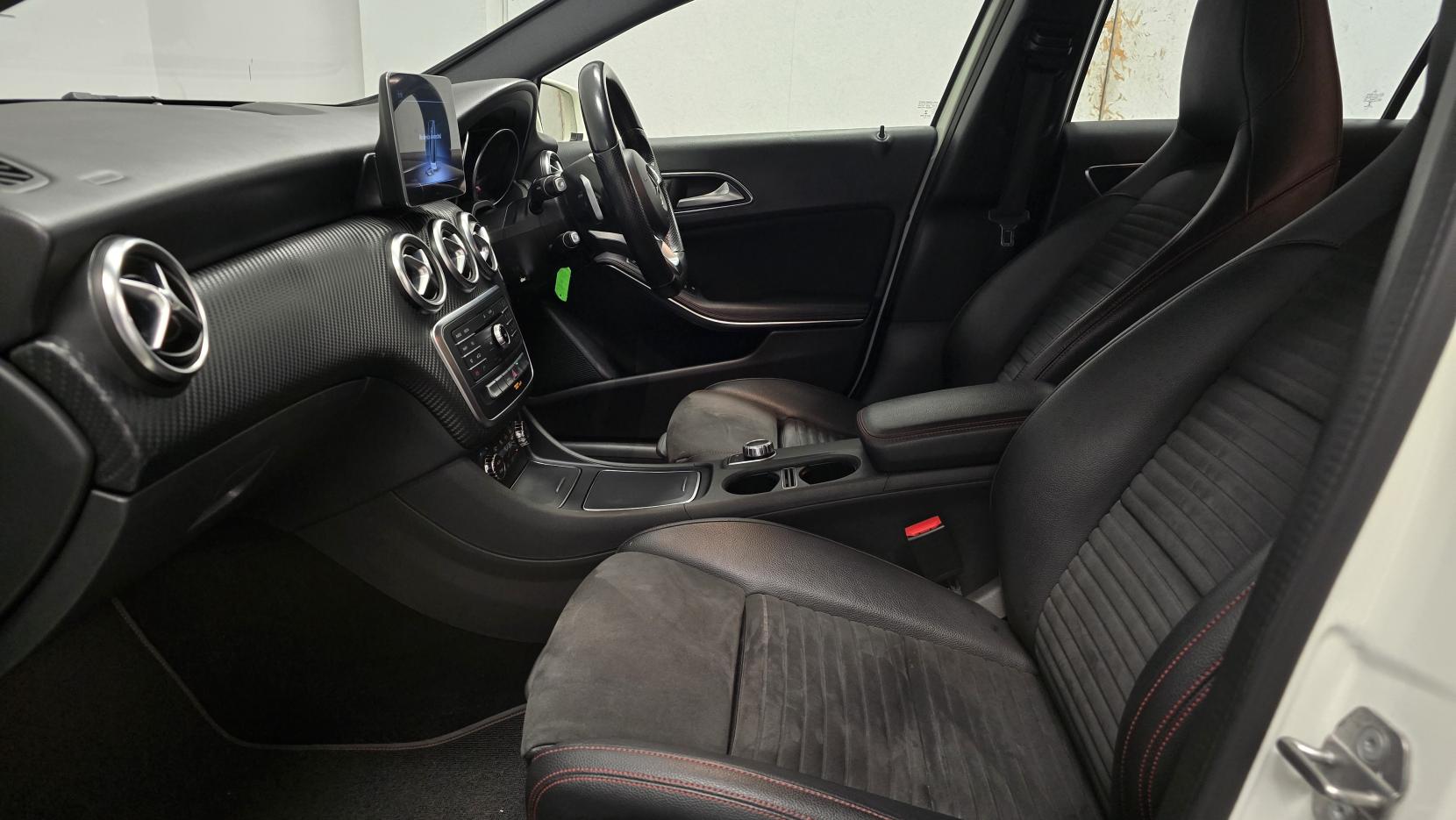 Mercedes-Benz A Class 1.6 A180 AMG Line Hatchback 5dr Petrol 7G-DCT Euro 6 (s/s) (122 ps)