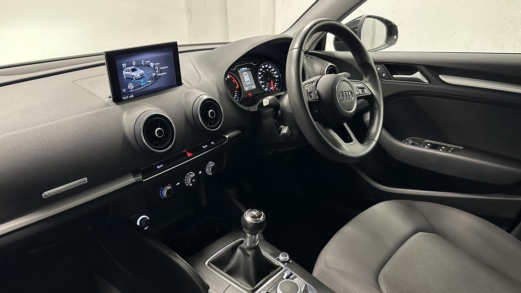 Audi A3 1.5 TFSI CoD 35 SE Technik Sportback 5dr Petrol Manual Euro 6 (s/s) (150 ps)