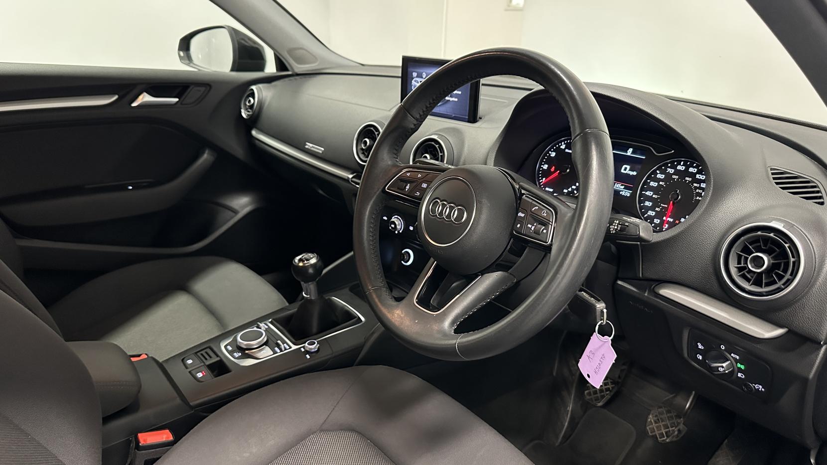 Audi A3 1.5 TFSI CoD 35 SE Technik Sportback 5dr Petrol Manual Euro 6 (s/s) (150 ps)