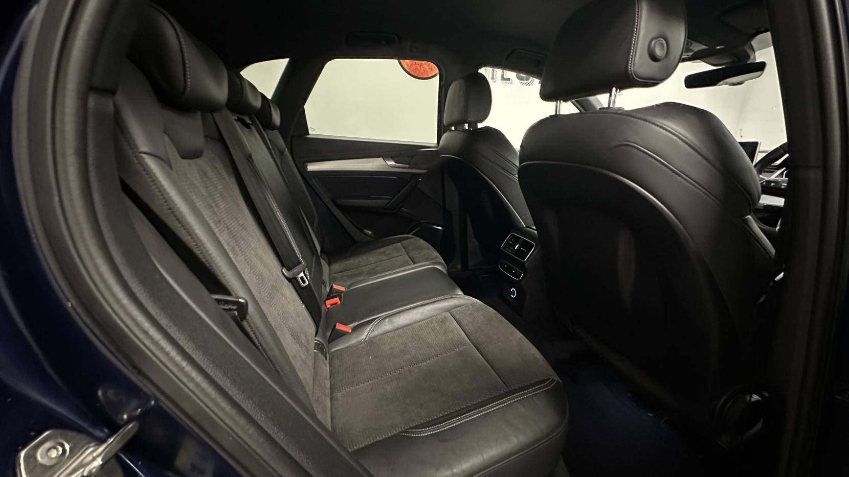 Audi Q5 2.0 TDI S line SUV 5dr Diesel S Tronic quattro Euro 6 (s/s) (190 ps)