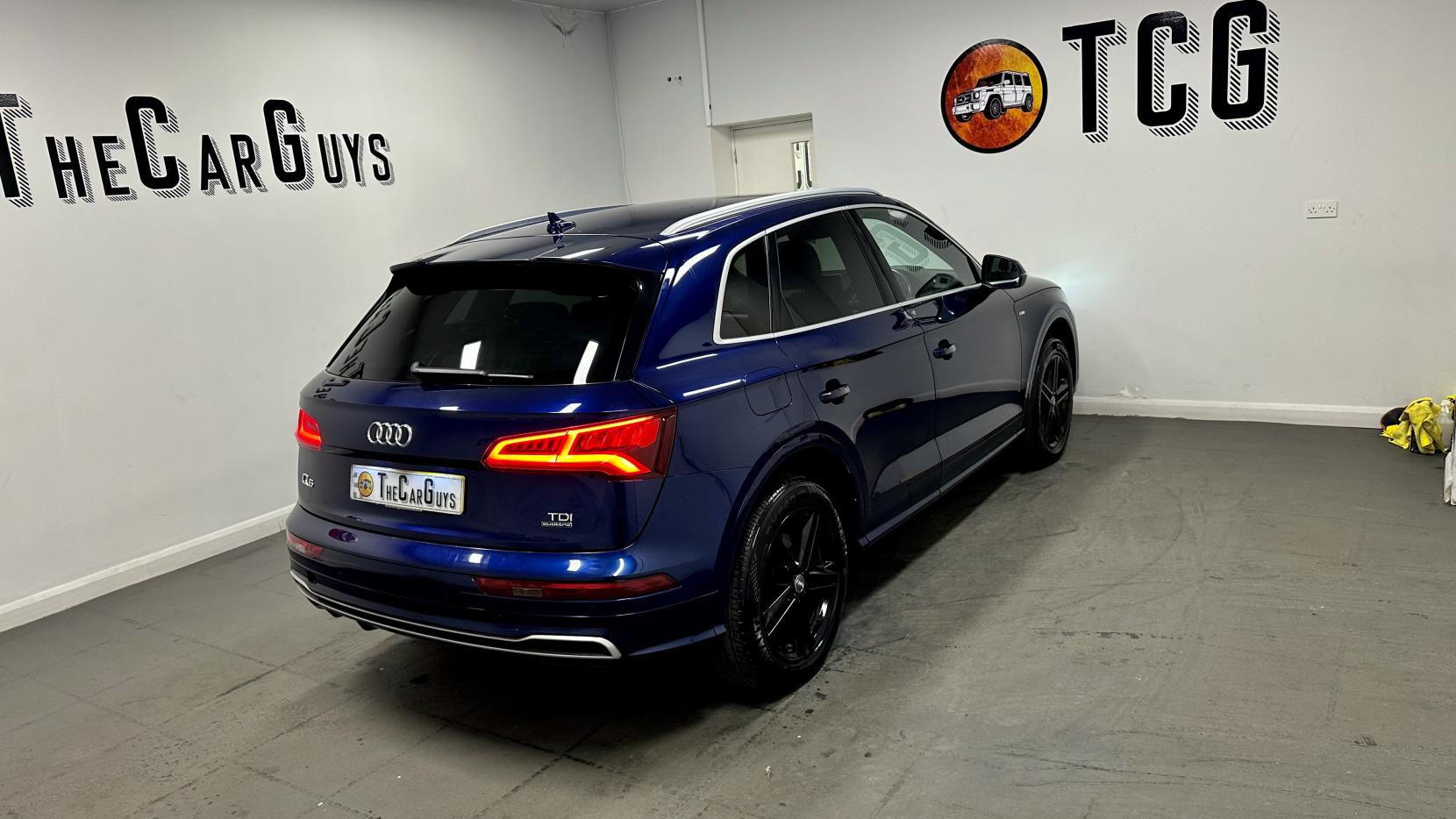 Audi Q5 2.0 TDI S line SUV 5dr Diesel S Tronic quattro Euro 6 (s/s) (190 ps)