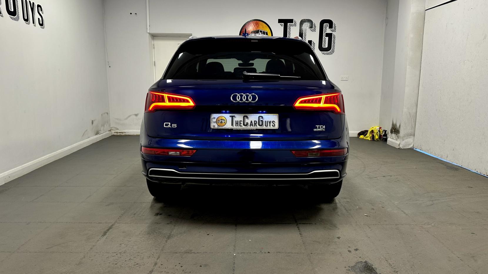 Audi Q5 2.0 TDI S line SUV 5dr Diesel S Tronic quattro Euro 6 (s/s) (190 ps)