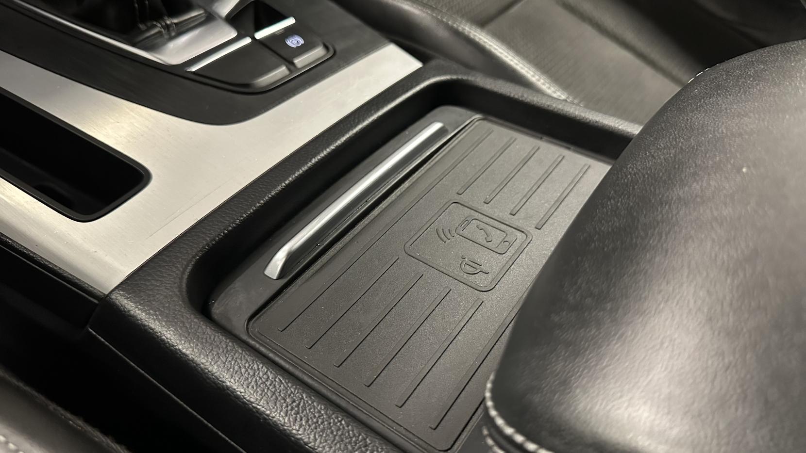 Audi Q5 2.0 TDI S line SUV 5dr Diesel S Tronic quattro Euro 6 (s/s) (190 ps)