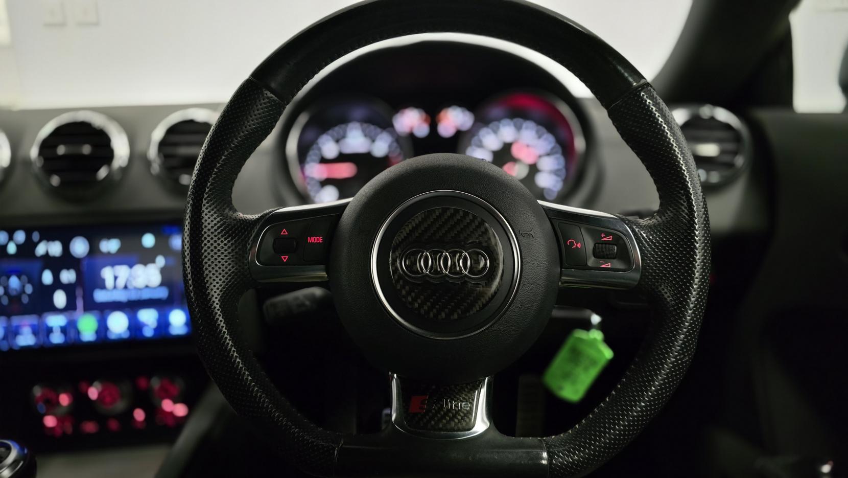 Audi TT 2.0 TDI Black Edition Roadster 2dr Diesel Manual quattro Euro 5 (170 ps)