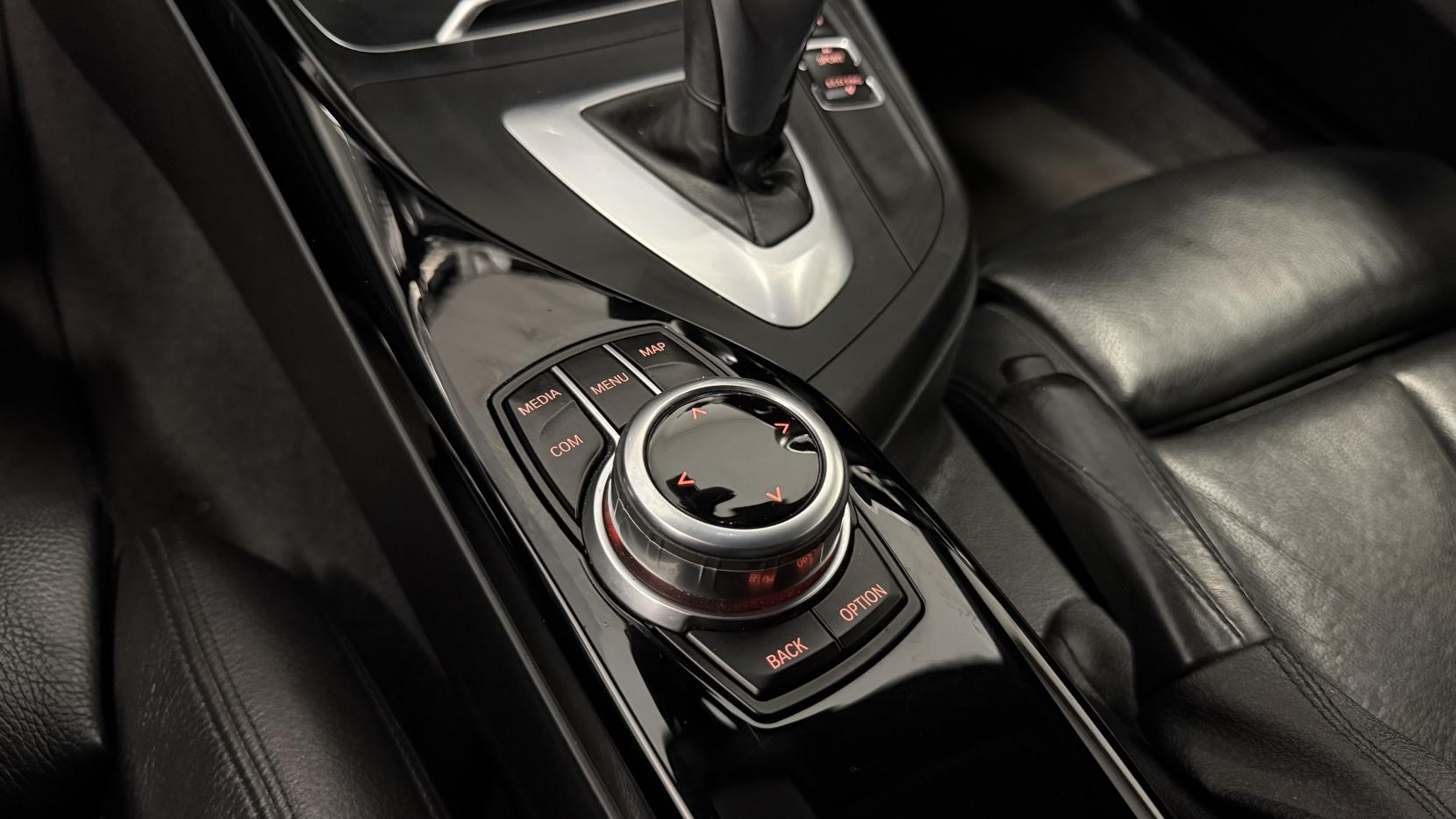 BMW 2 Series 2.0 220i M Sport Coupe 2dr Petrol Auto Euro 6 (s/s) (184 ps)