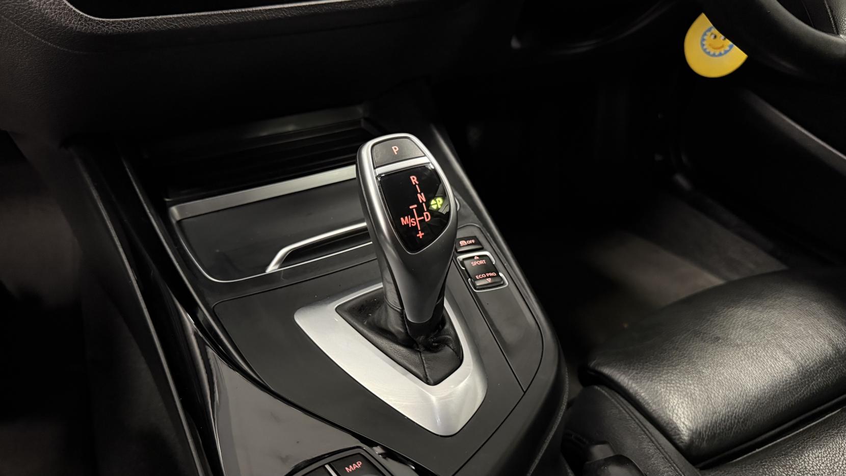 BMW 2 Series 2.0 220i M Sport Coupe 2dr Petrol Auto Euro 6 (s/s) (184 ps)