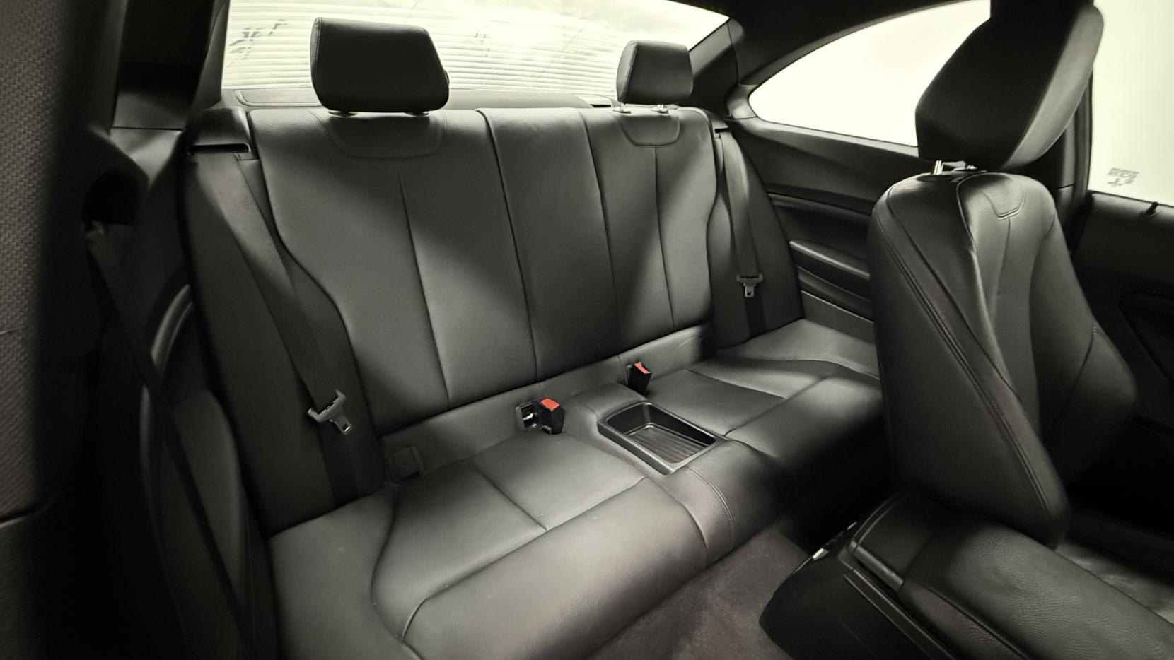 BMW 2 Series 2.0 220i M Sport Coupe 2dr Petrol Auto Euro 6 (s/s) (184 ps)