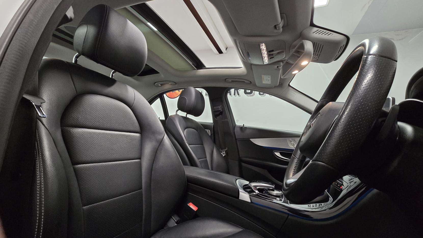 Mercedes-Benz C Class 2.0 C200 Sport (Premium Plus) Saloon 4dr Petrol G-Tronic+ 4MATIC Euro 6 (s/s) (184 ps)