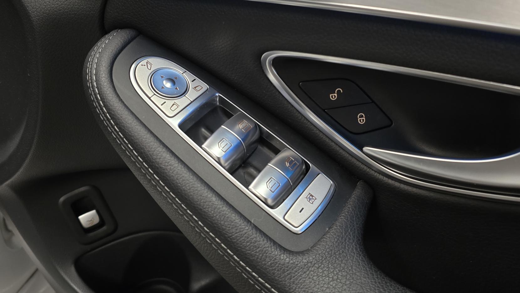 Mercedes-Benz C Class 2.0 C200 Sport (Premium Plus) Saloon 4dr Petrol G-Tronic+ 4MATIC Euro 6 (s/s) (184 ps)