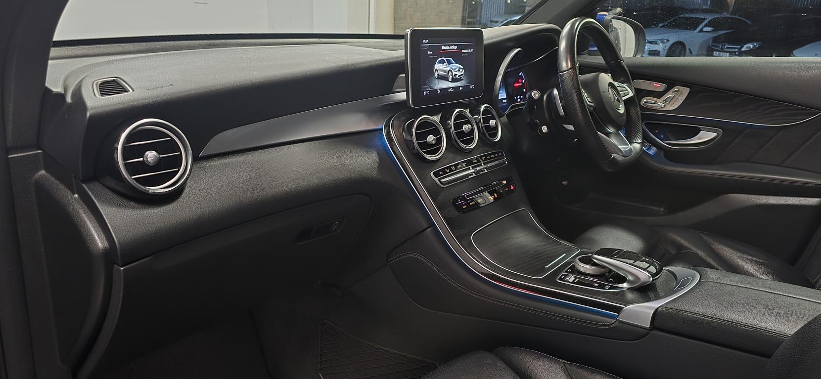 Mercedes-Benz GLC 2.1 GLC220d AMG Line (Premium Plus) SUV 5dr Diesel G-Tronic 4MATIC Euro 6 (s/s) (170 ps)