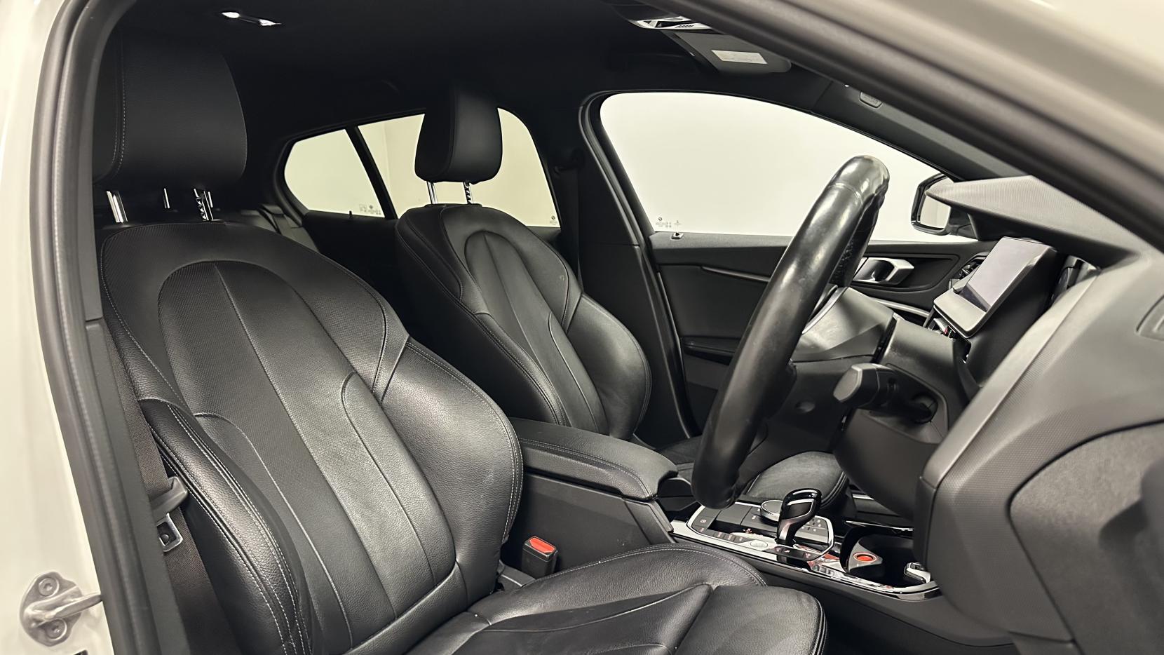 BMW 1 Series 1.5 118i M Sport Hatchback 5dr Petrol DCT Euro 6 (s/s) (140 ps)