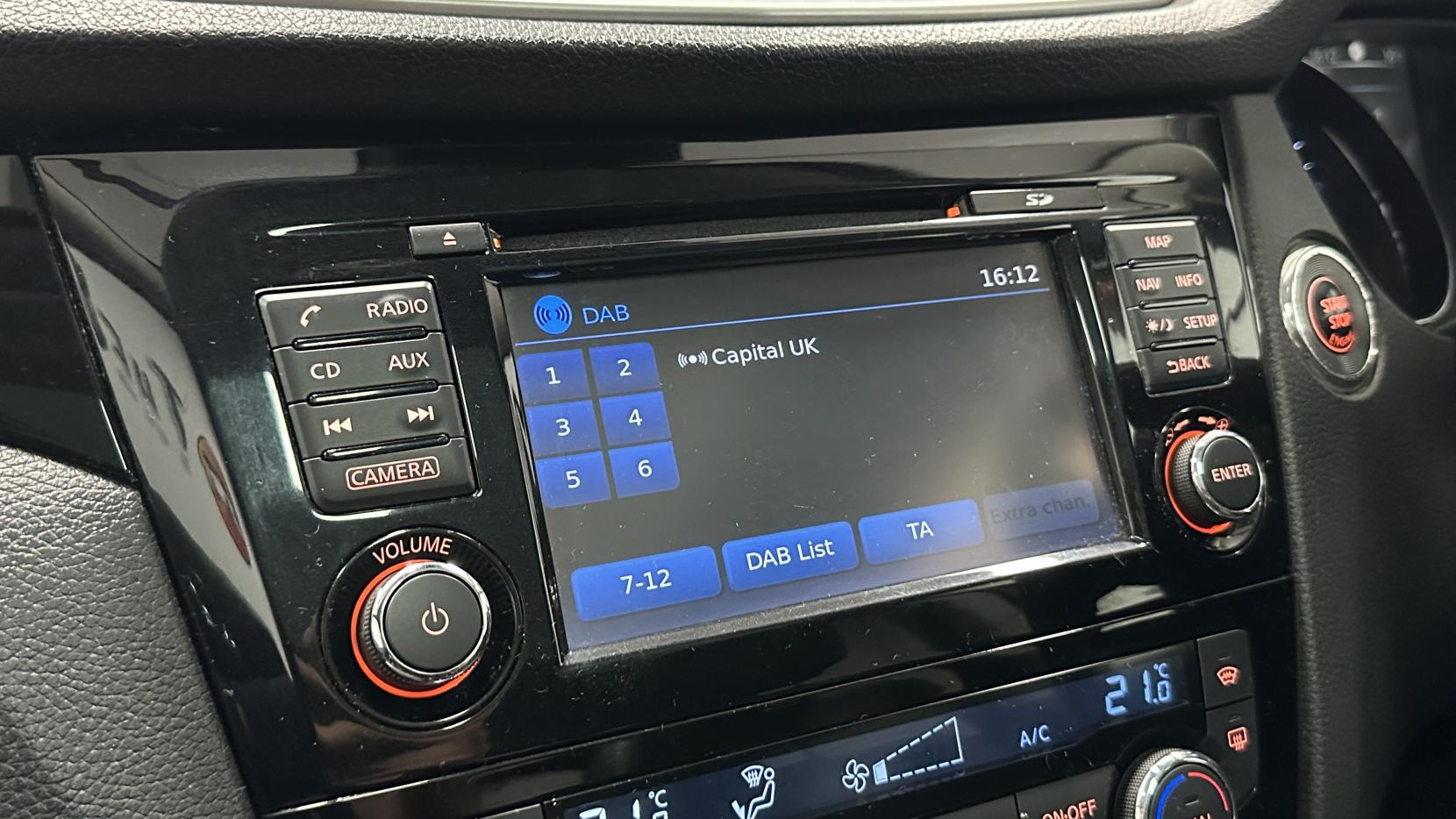 Nissan Qashqai 1.5 dCi Tekna SUV 5dr Diesel Manual 2WD Euro 6 (s/s) (110 ps)