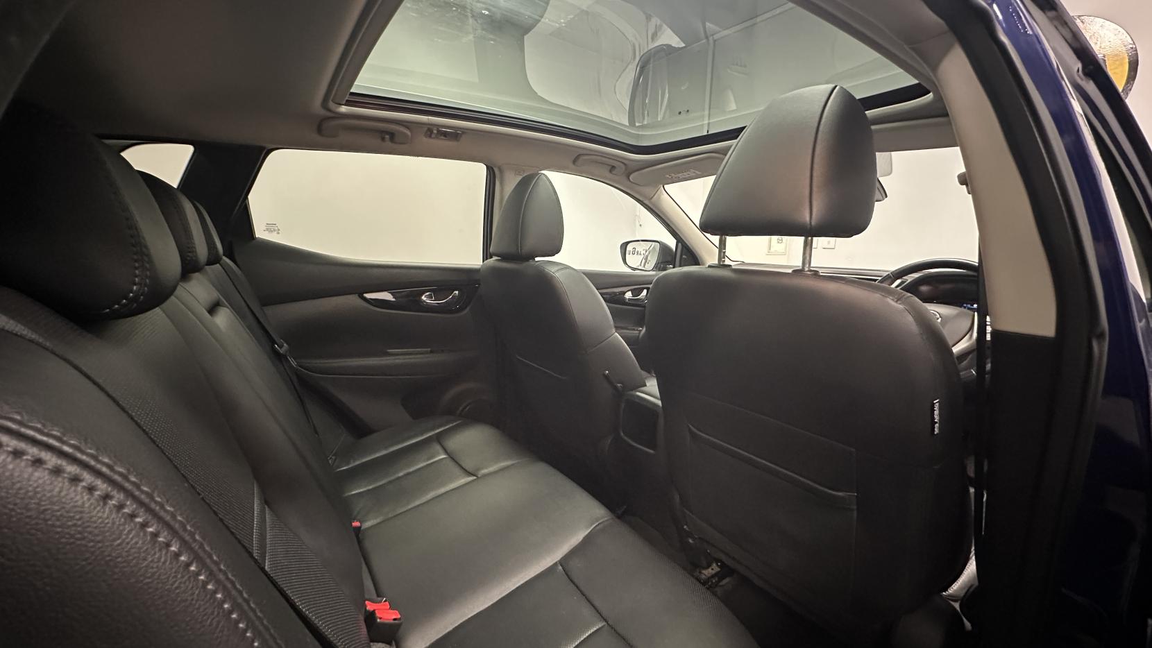 Nissan Qashqai 1.5 dCi Tekna SUV 5dr Diesel Manual 2WD Euro 6 (s/s) (110 ps)