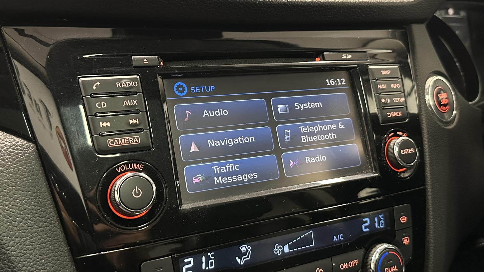 Nissan Qashqai 1.5 dCi Tekna SUV 5dr Diesel Manual 2WD Euro 6 (s/s) (110 ps)