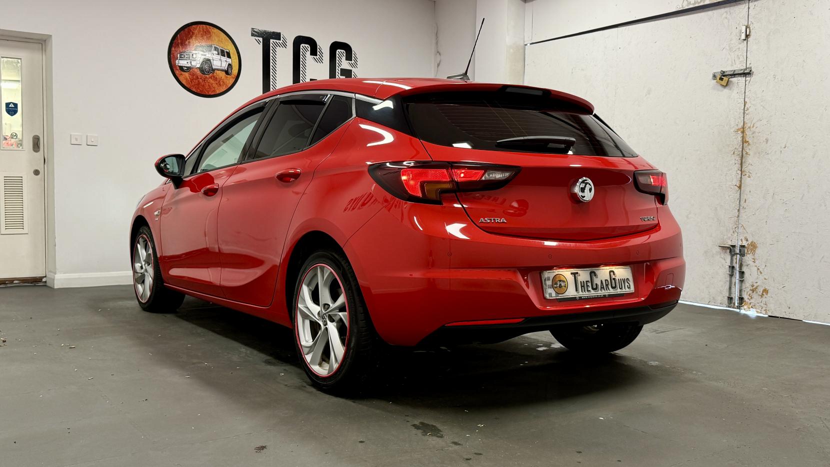 Vauxhall Astra 1.4i Turbo SRi Hatchback 5dr Petrol Auto Euro 6 (s/s) (150 ps)