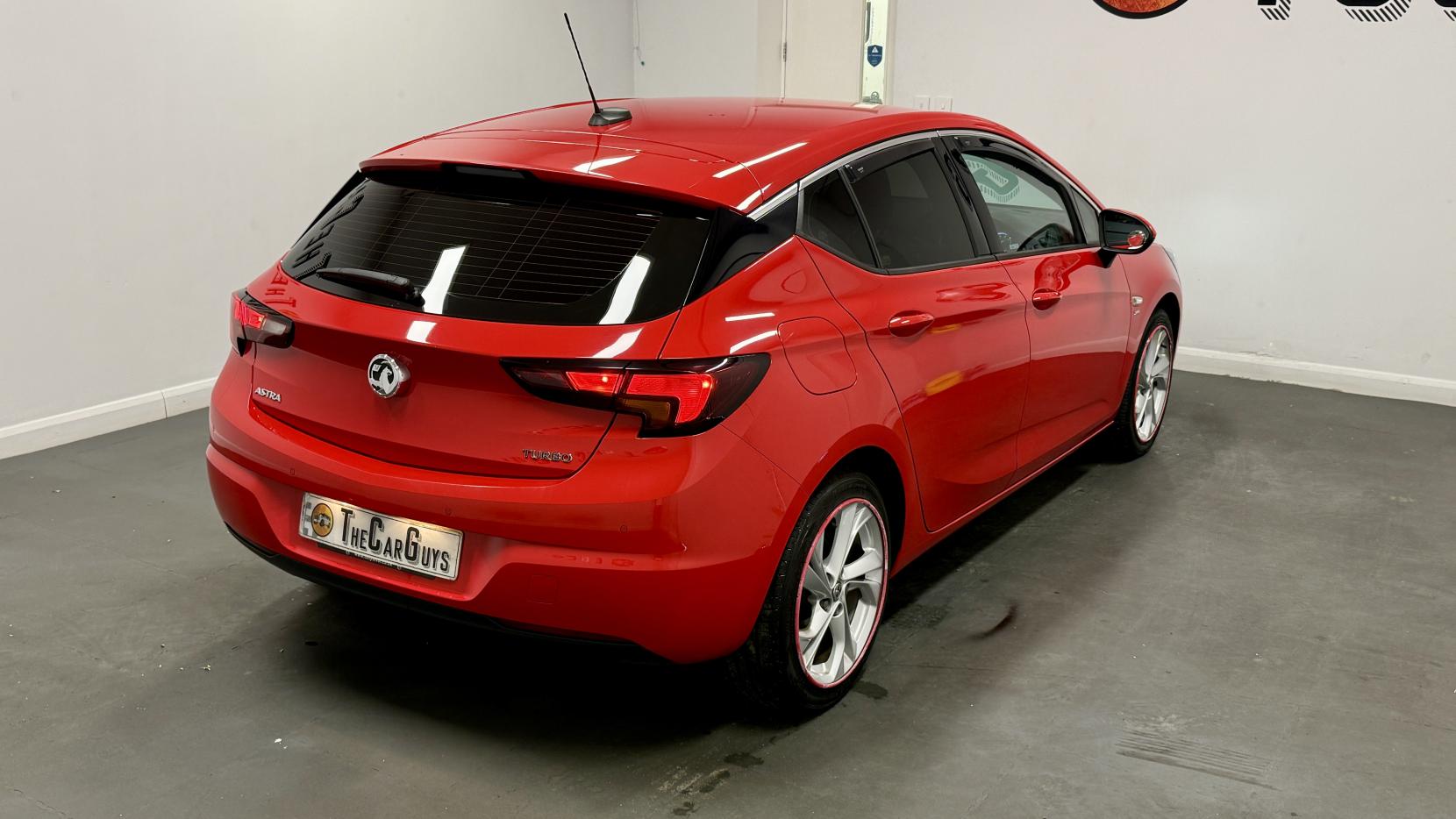 Vauxhall Astra 1.4i Turbo SRi Hatchback 5dr Petrol Auto Euro 6 (s/s) (150 ps)