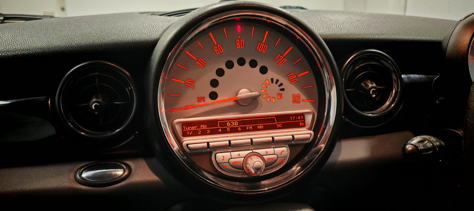 MINI Clubman 1.6 Cooper Estate 5dr Petrol Steptronic Euro 4 (120 ps)