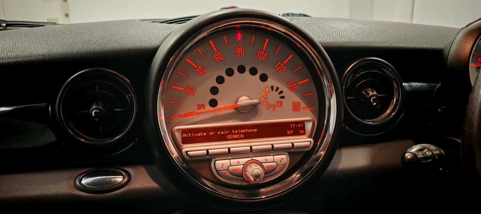 MINI Clubman 1.6 Cooper Estate 5dr Petrol Steptronic Euro 4 (120 ps)