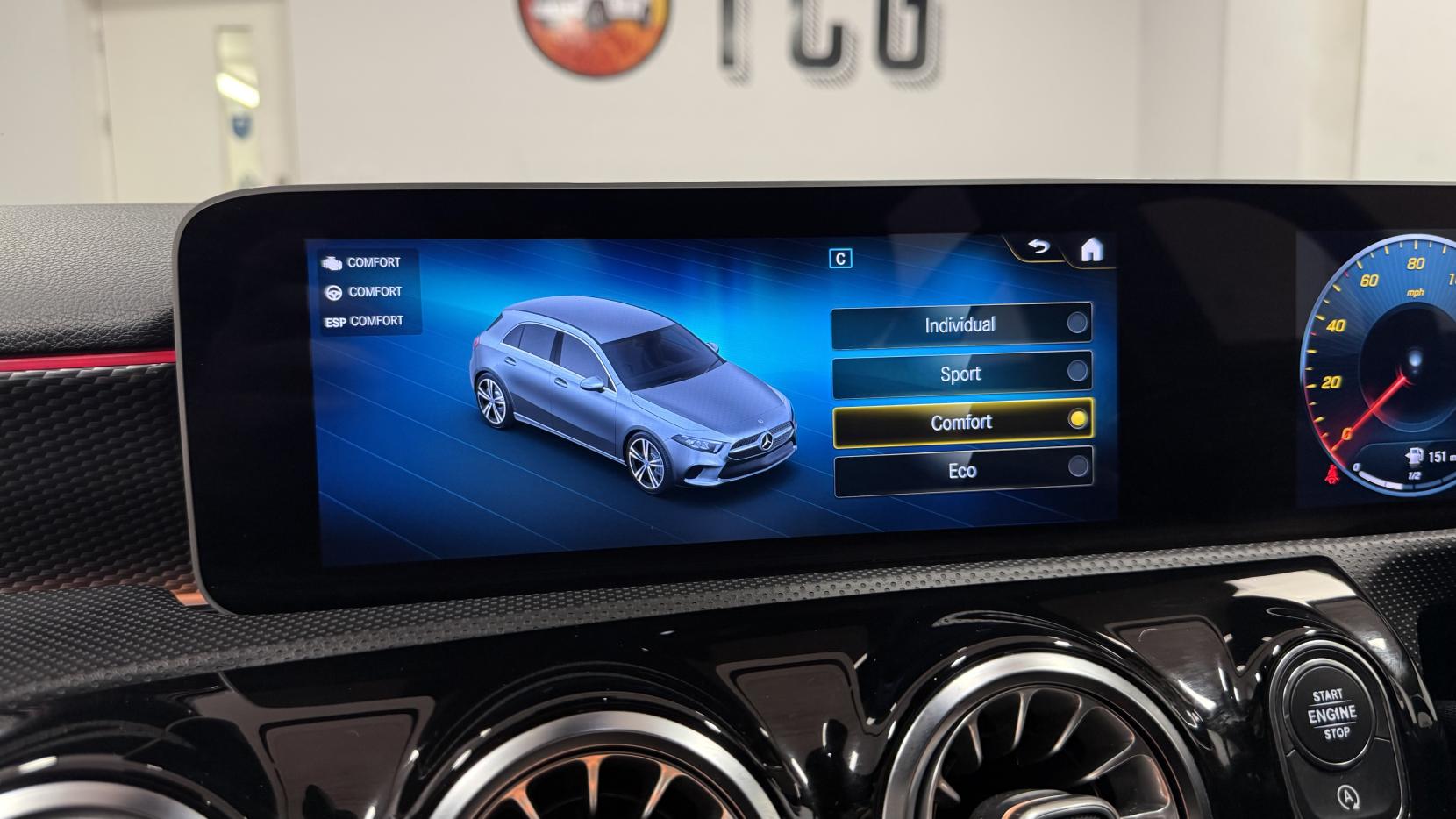 Mercedes-Benz A Class 2.0 A200d Sport (Premium) Hatchback 5dr Diesel 8G-DCT Euro 6 (s/s) (150 ps)