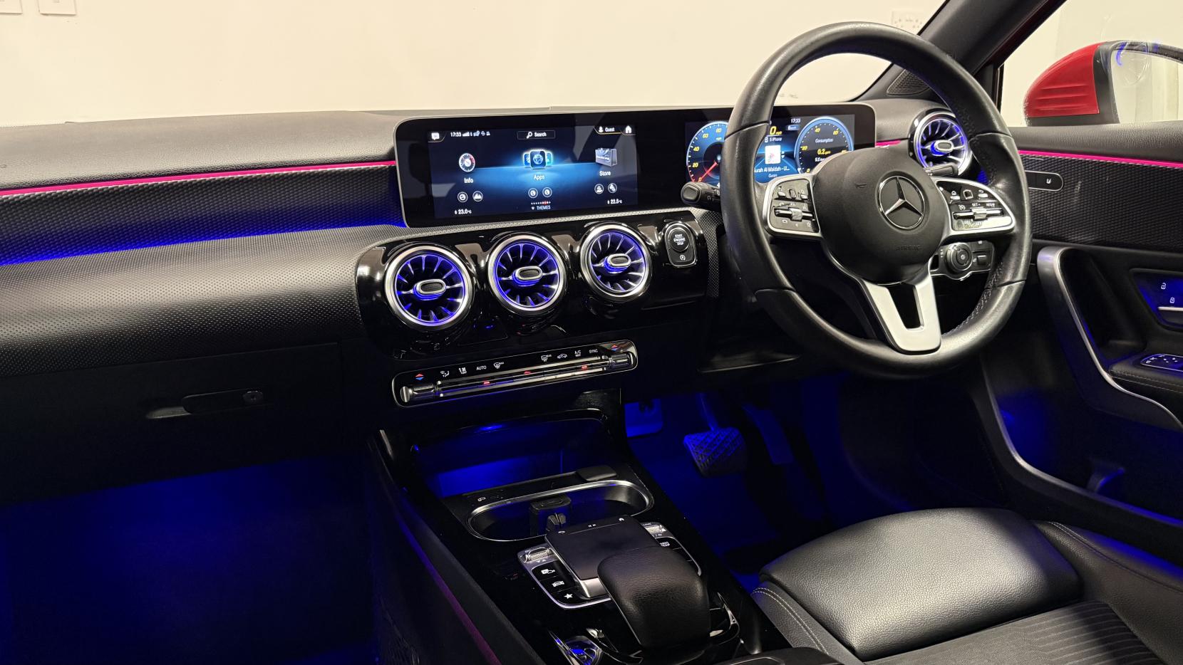 Mercedes-Benz A Class 2.0 A200d Sport (Premium) Hatchback 5dr Diesel 8G-DCT Euro 6 (s/s) (150 ps)