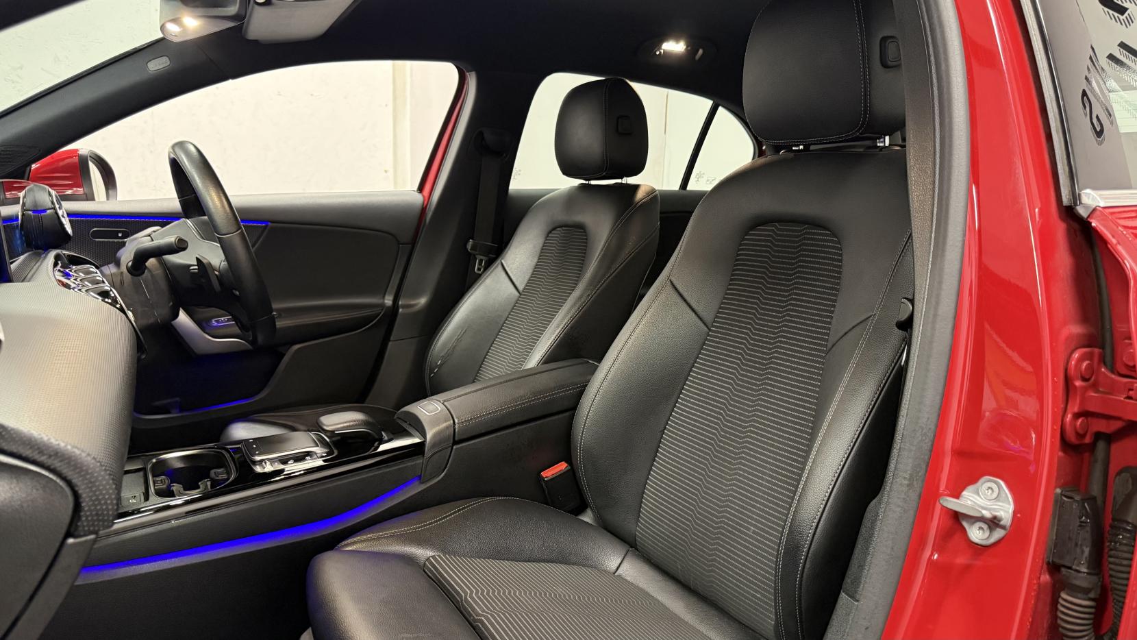 Mercedes-Benz A Class 2.0 A200d Sport (Premium) Hatchback 5dr Diesel 8G-DCT Euro 6 (s/s) (150 ps)