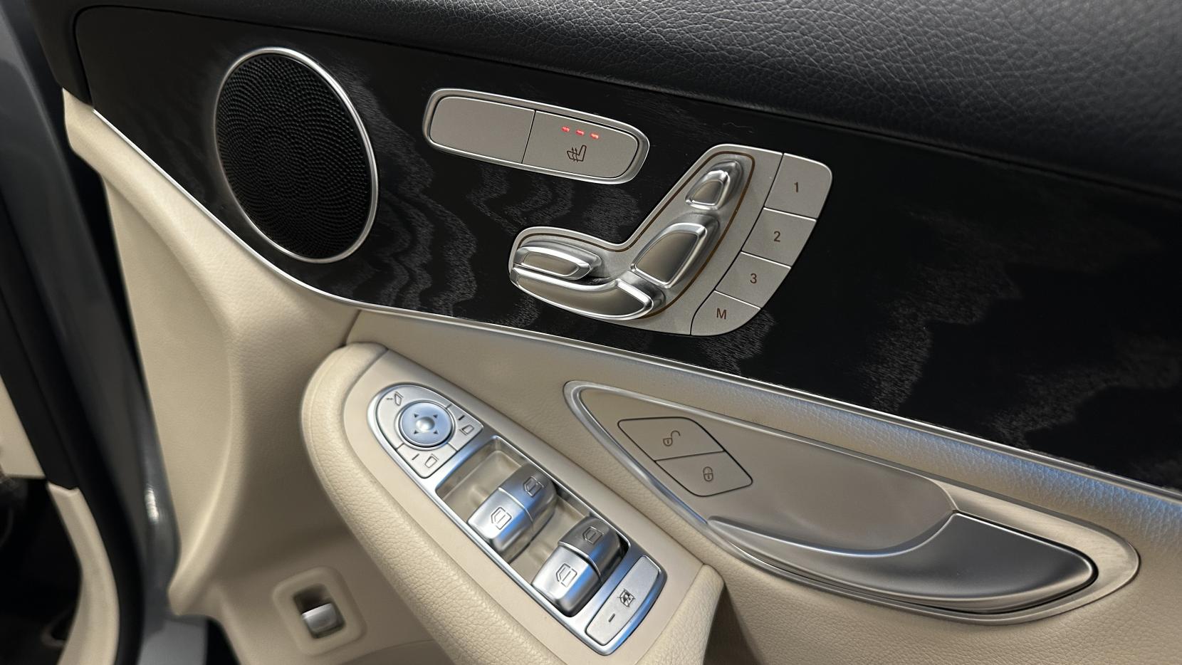 Mercedes-Benz GLC 2.1 GLC220d Sport (Premium) SUV 5dr Diesel G-Tronic+ 4MATIC Euro 6 (s/s) (170 ps)