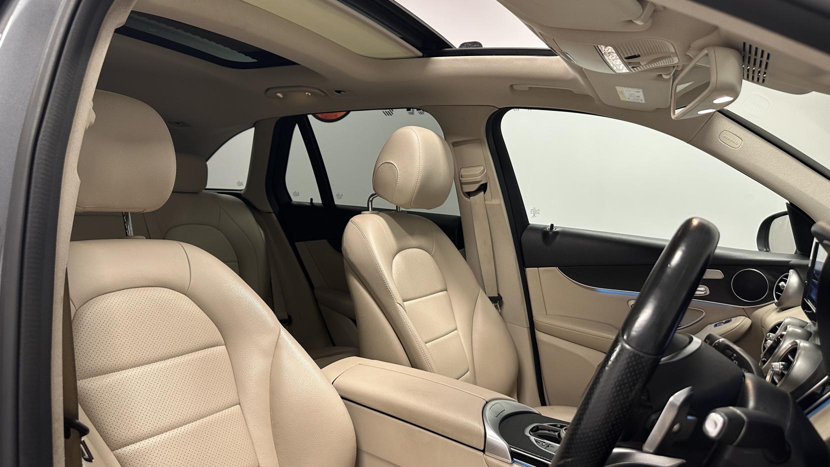 Mercedes-Benz GLC 2.1 GLC220d Sport (Premium) SUV 5dr Diesel G-Tronic+ 4MATIC Euro 6 (s/s) (170 ps)