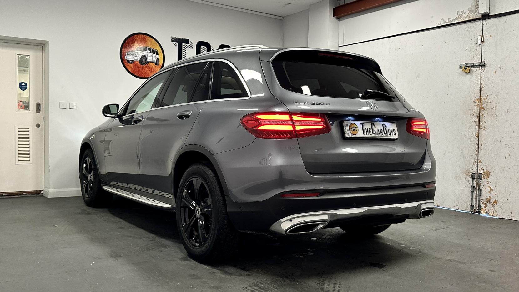 Mercedes-Benz GLC 2.1 GLC220d Sport (Premium) SUV 5dr Diesel G-Tronic+ 4MATIC Euro 6 (s/s) (170 ps)