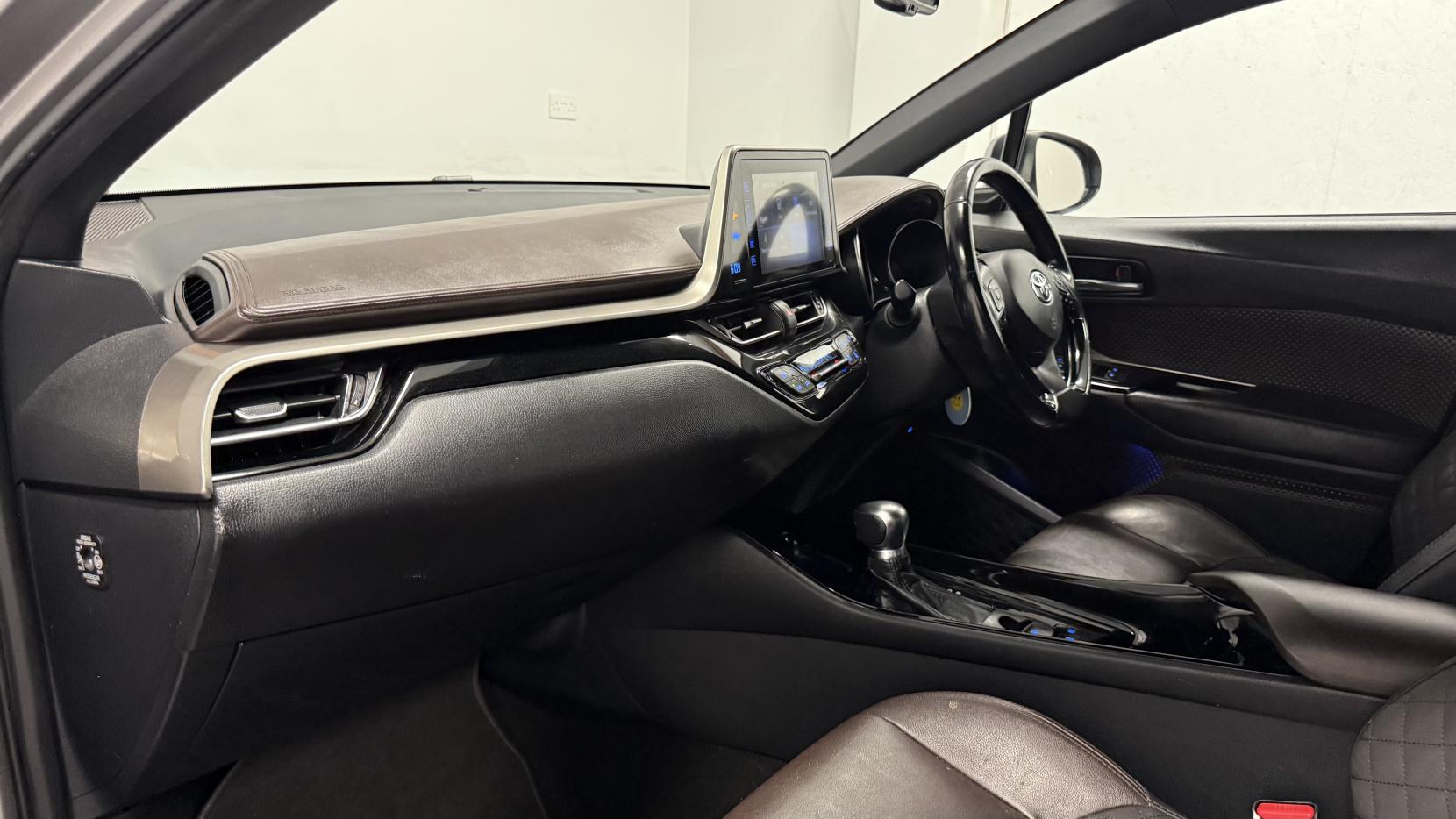 Toyota C-HR 1.8 VVT-h Excel SUV 5dr Petrol Hybrid CVT Euro 6 (s/s) (122 ps)