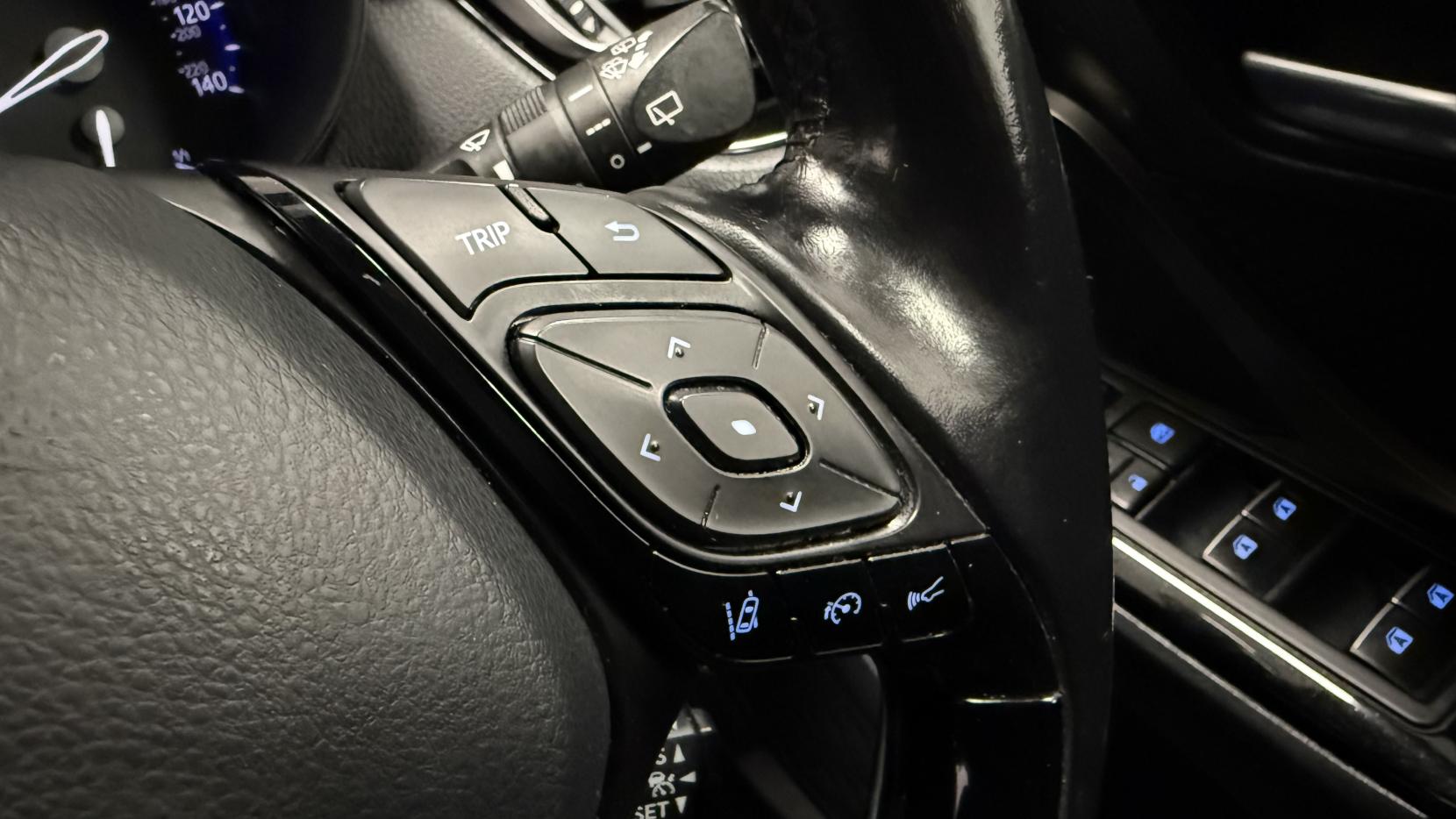 Toyota C-HR 1.8 VVT-h Excel SUV 5dr Petrol Hybrid CVT Euro 6 (s/s) (122 ps)