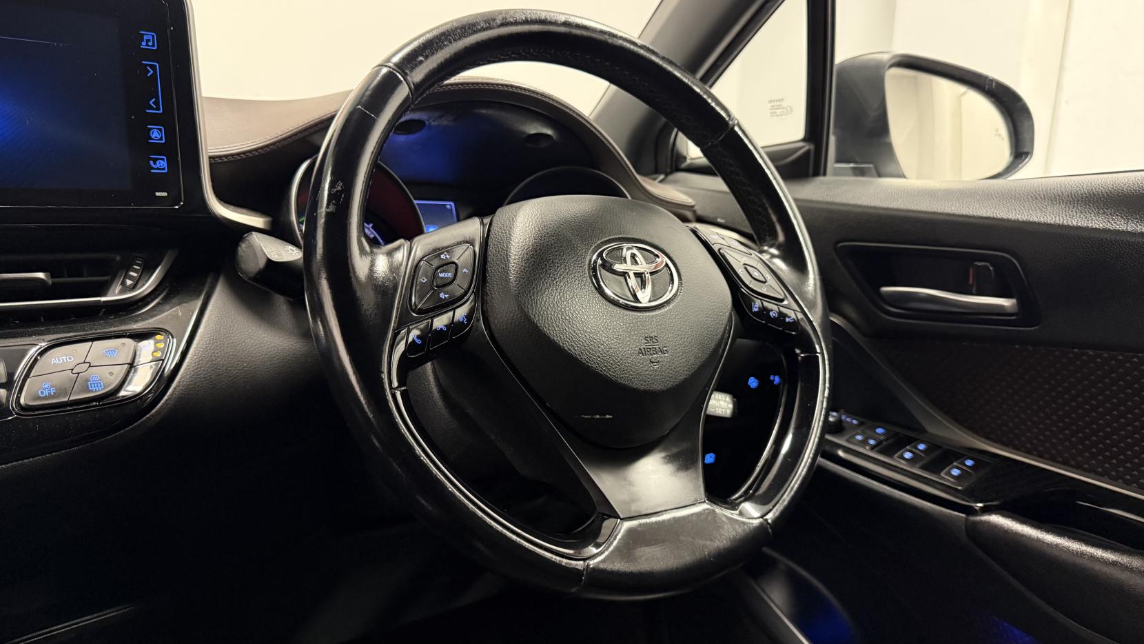 Toyota C-HR 1.8 VVT-h Excel SUV 5dr Petrol Hybrid CVT Euro 6 (s/s) (122 ps)