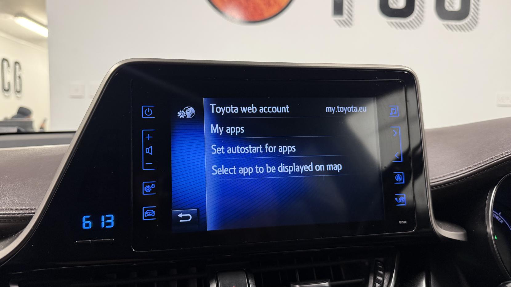 Toyota C-HR 1.8 VVT-h Excel SUV 5dr Petrol Hybrid CVT Euro 6 (s/s) (122 ps)