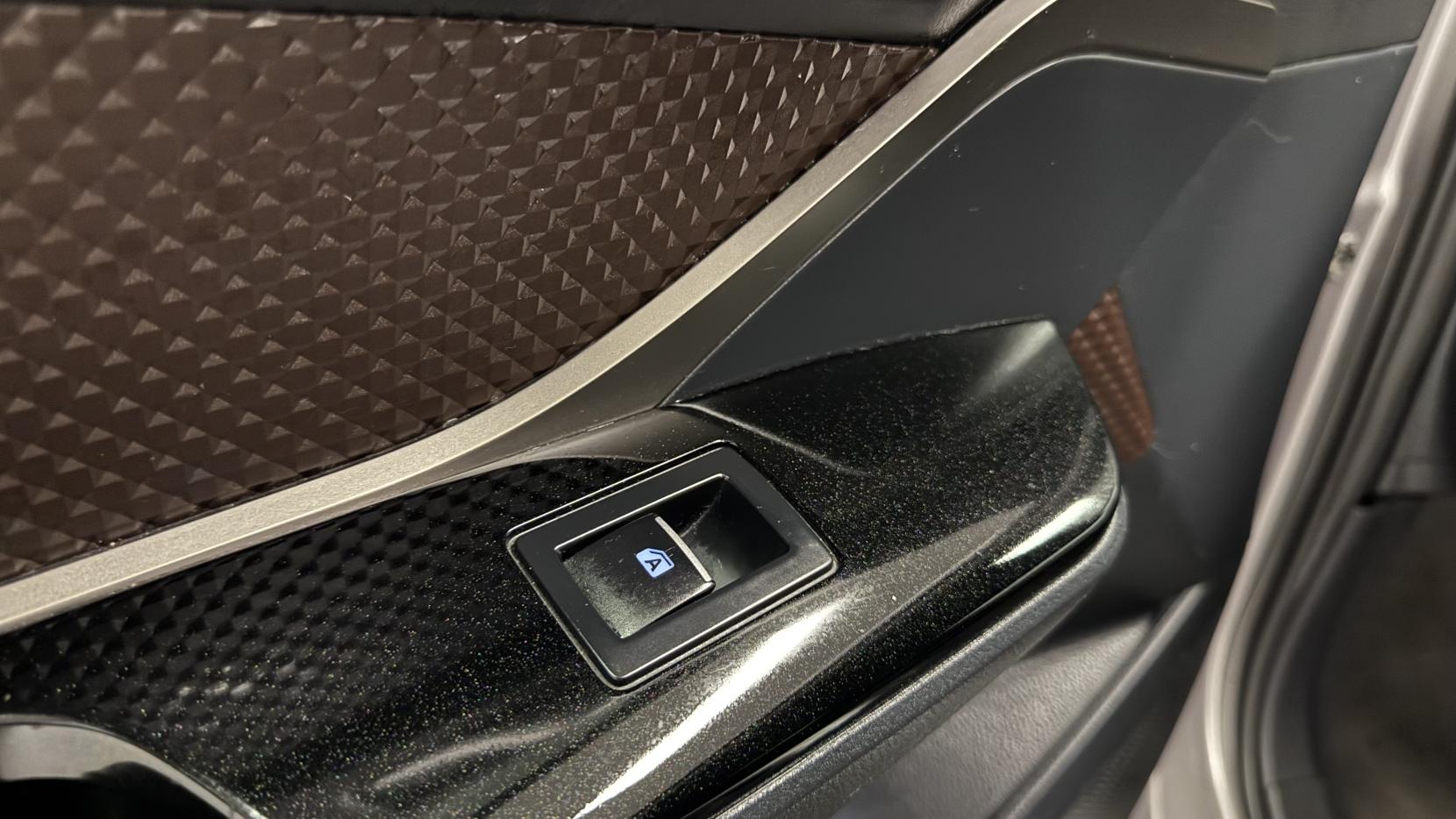 Toyota C-HR 1.8 VVT-h Excel SUV 5dr Petrol Hybrid CVT Euro 6 (s/s) (122 ps)